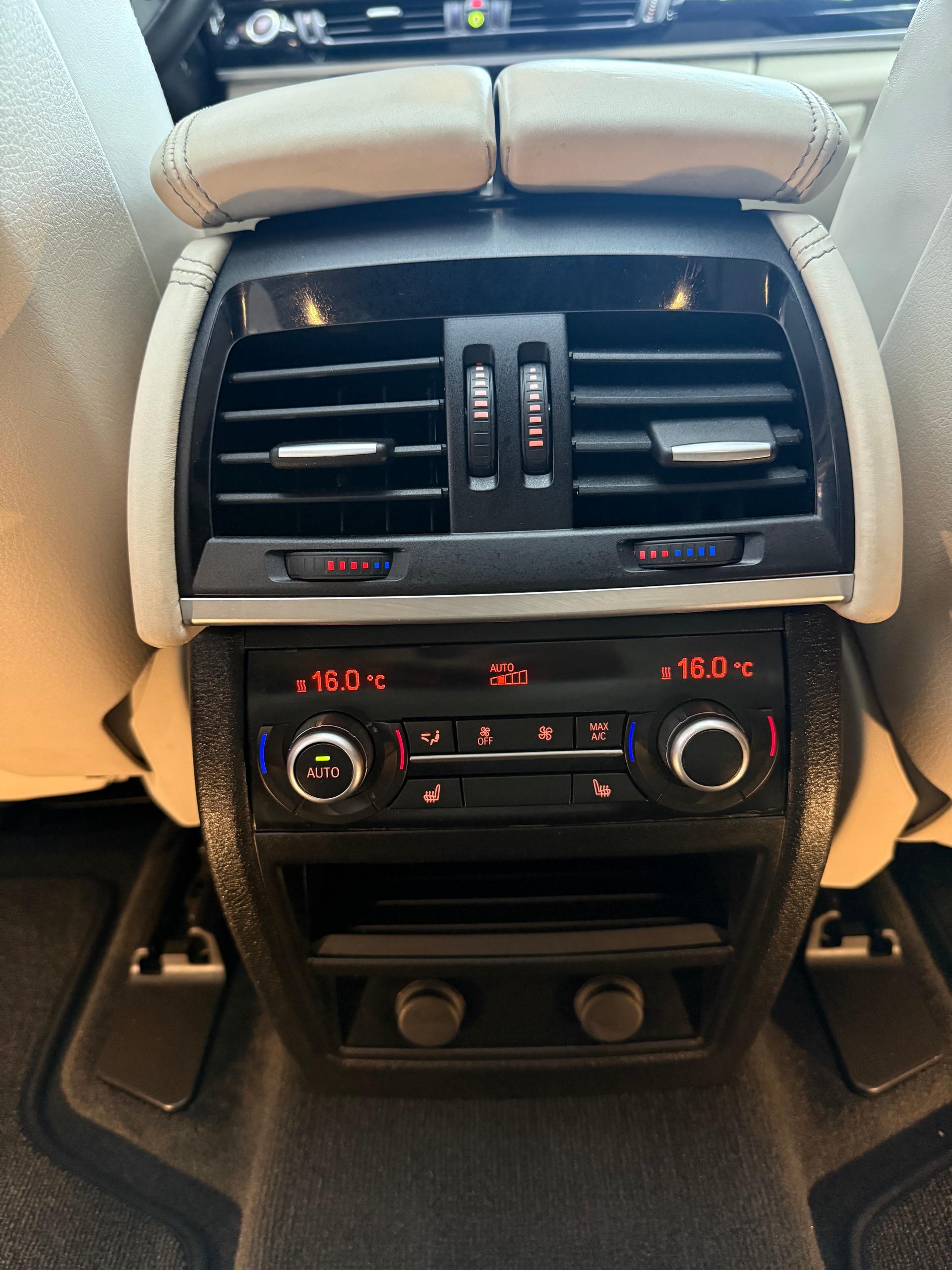 BMW X5 xDrive 50i|M-Packet| Frisch ab MFK&Service|Vollausstatung-image-8