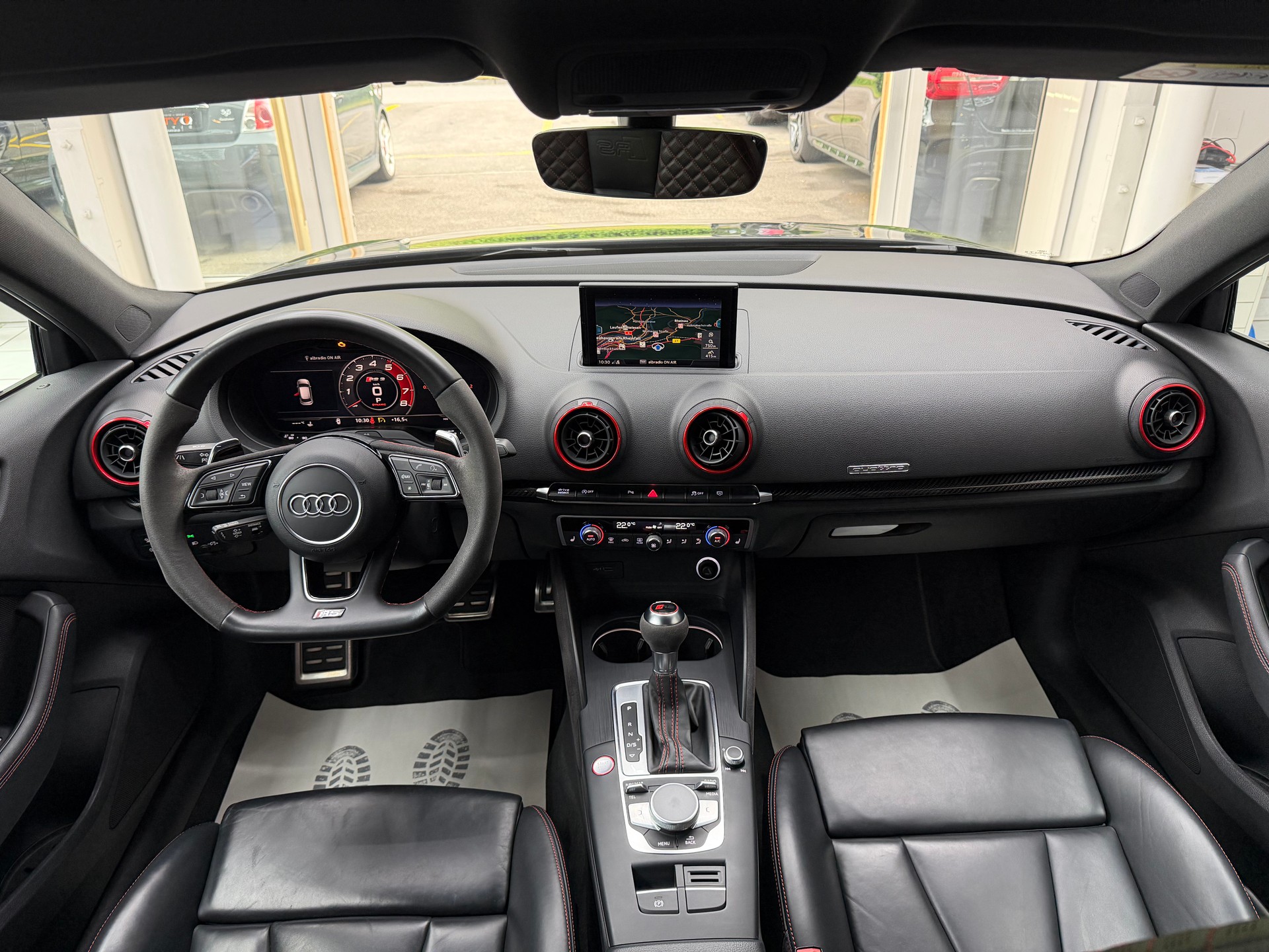 AUDI RS3 Sportback 2.5 T FSI quattro S-Tronic-image-10