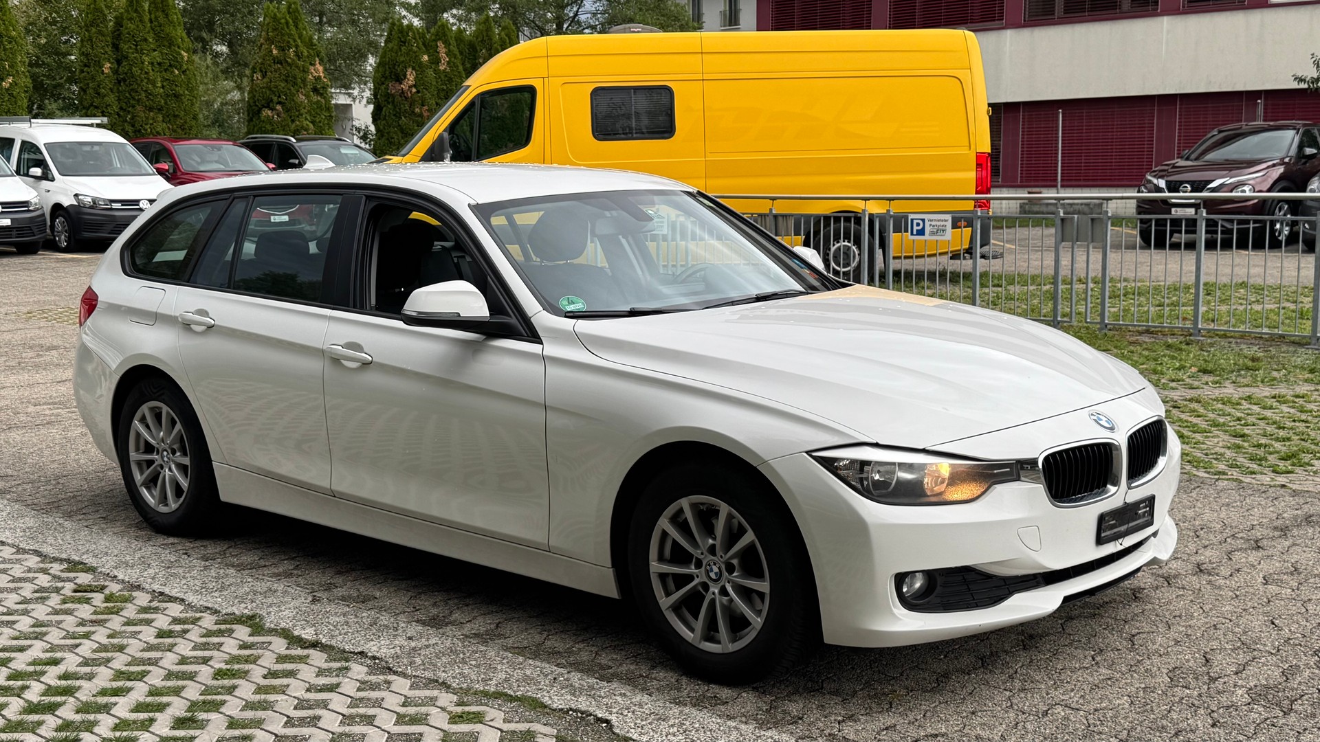 BMW 316d Touring Business Steptronic-image-2