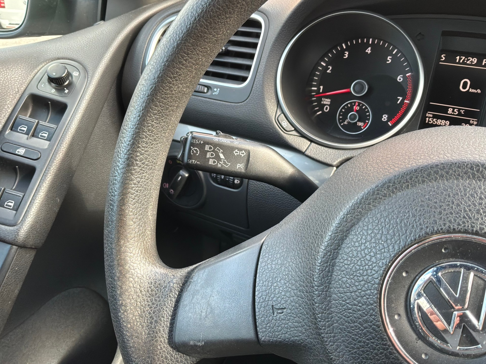 VW Golf 1.2 TSI DSG MFK und Service neu-image-9
