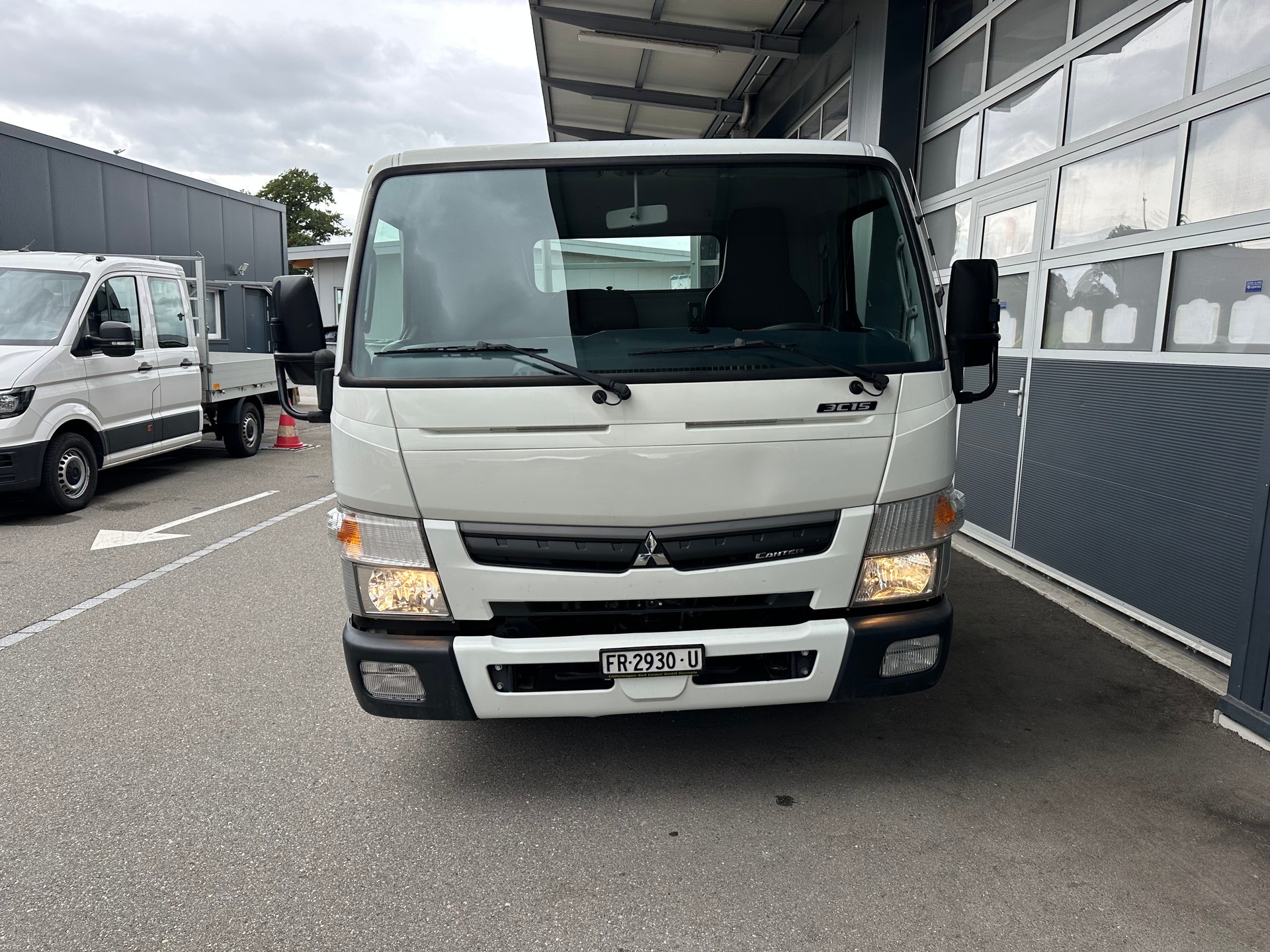 MITSUBISHI FUSO Canter 3C15-image-1