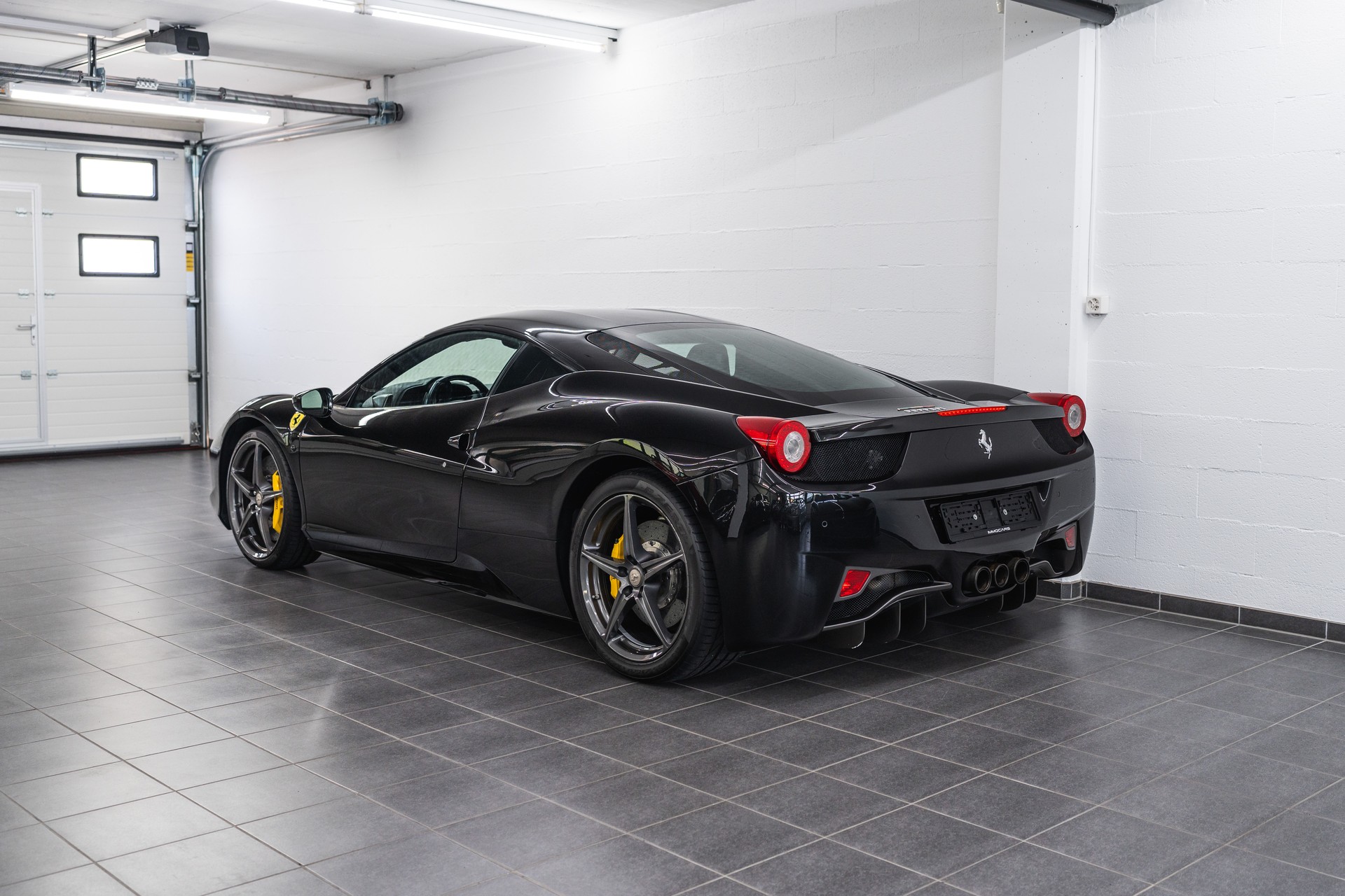 FERRARI 458 Italia 4.5 V8-image-4
