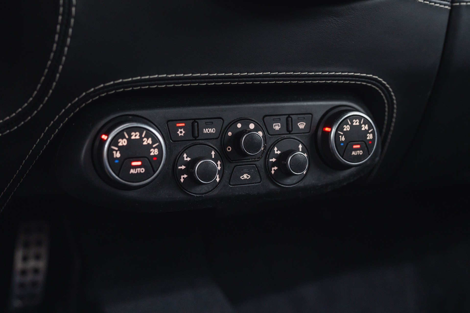 FERRARI 458 Italia 4.5 V8-image-17