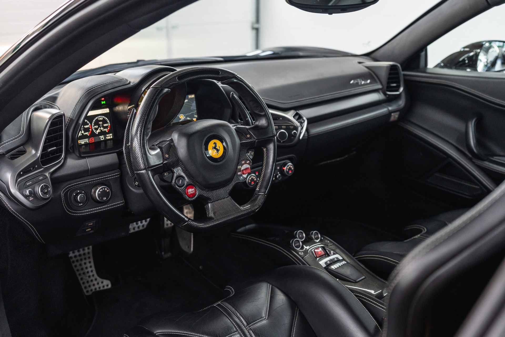 FERRARI 458 Italia 4.5 V8-image-11