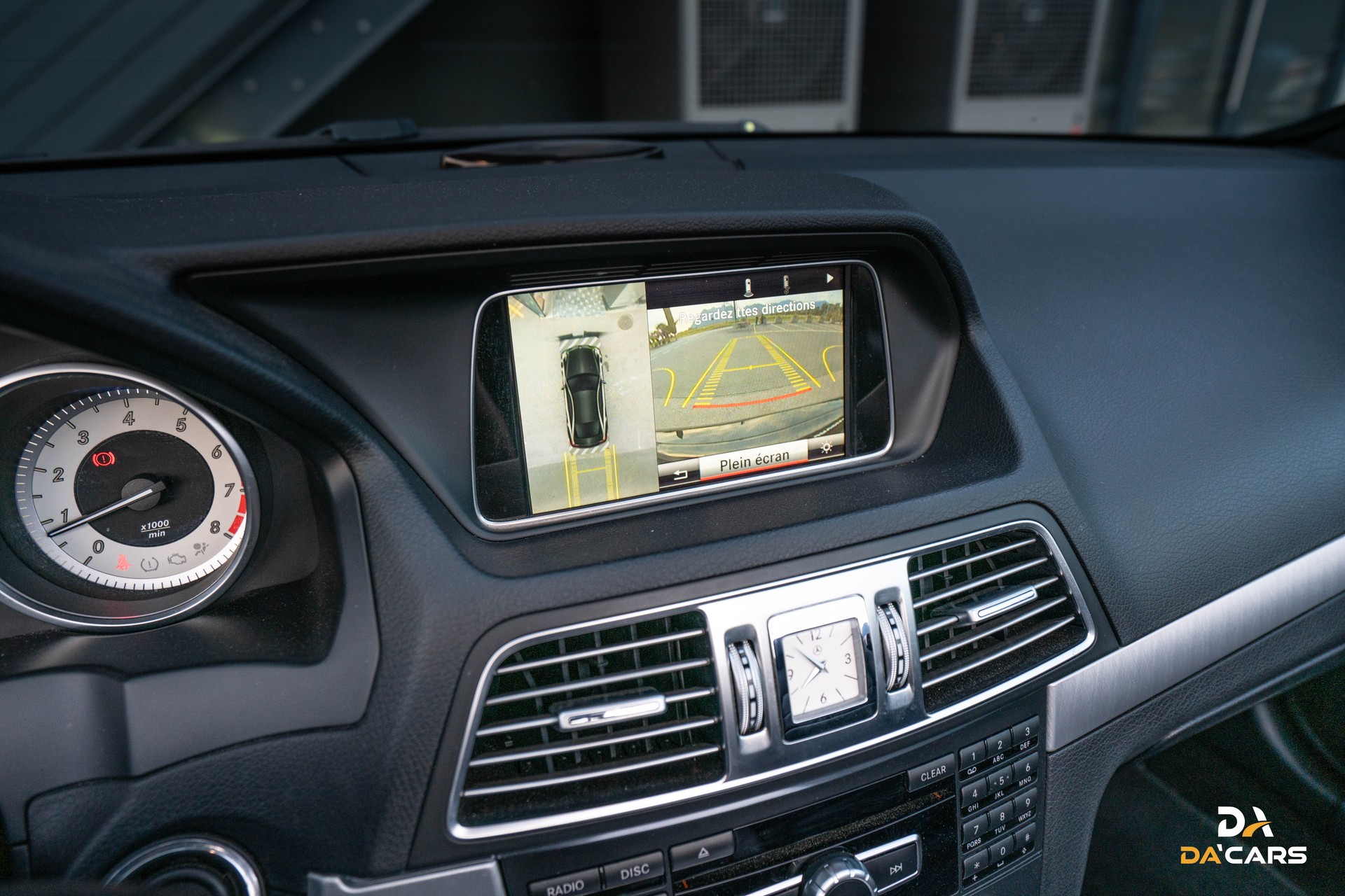 MERCEDES-BENZ E 250 7G-Tronic-image-12