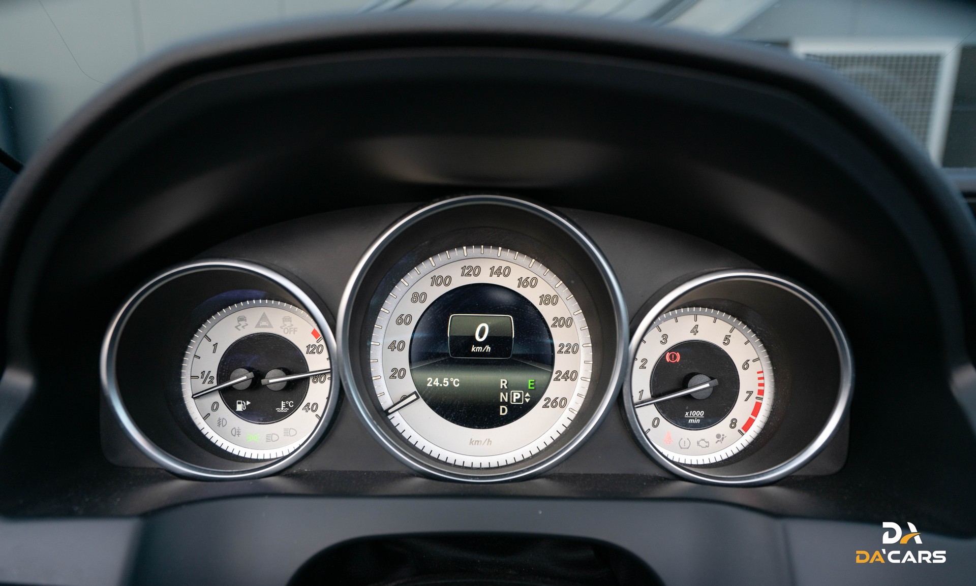 MERCEDES-BENZ E 250 7G-Tronic-image-9
