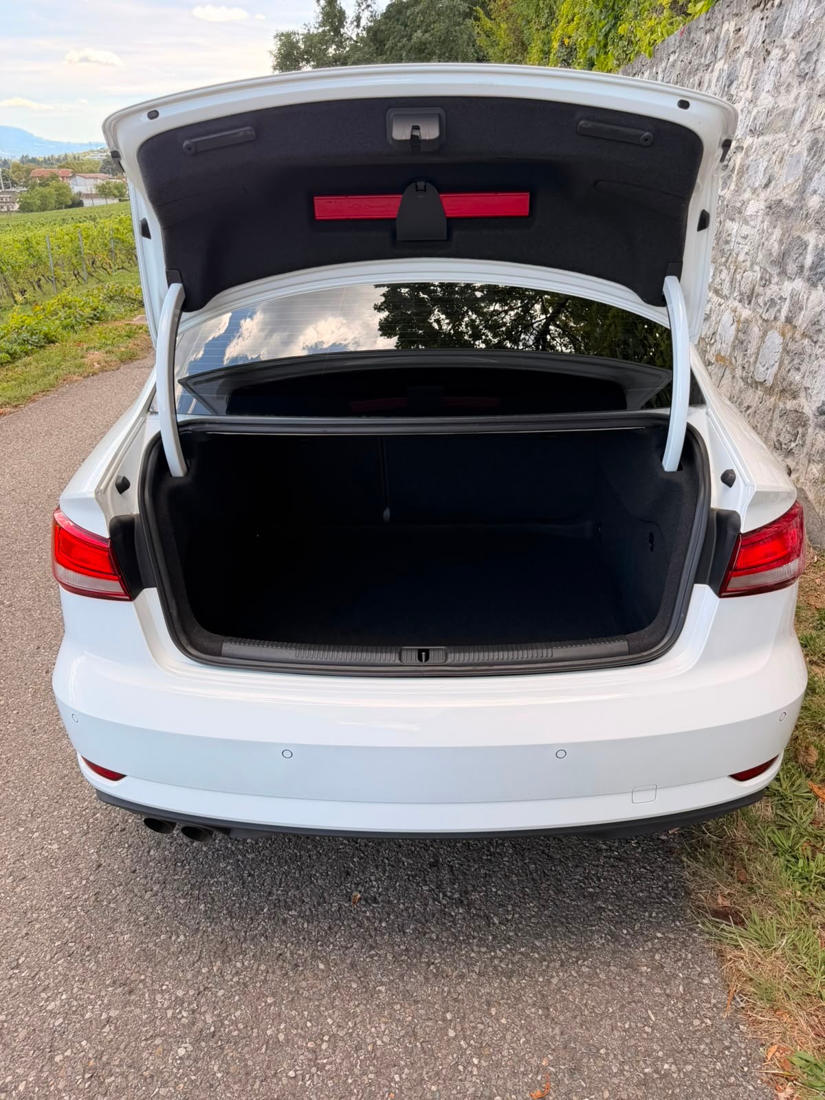 AUDI A3 35 Sportback TFSI Attraction S-tronic-image-9
