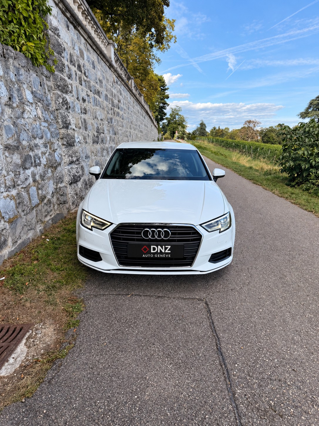 AUDI A3 35 Sportback TFSI Attraction S-tronic-image-1