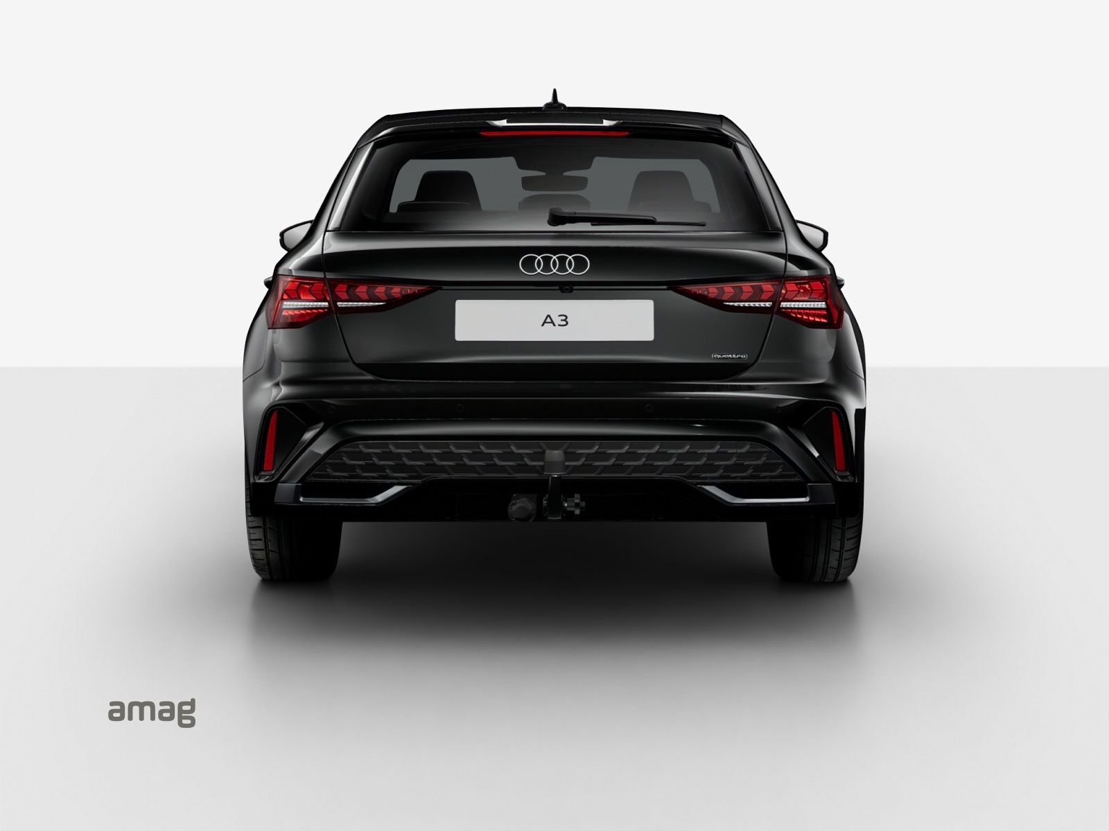 AUDI A3 Sportback TFSI 150 kW quattro S line S tronic-image-3