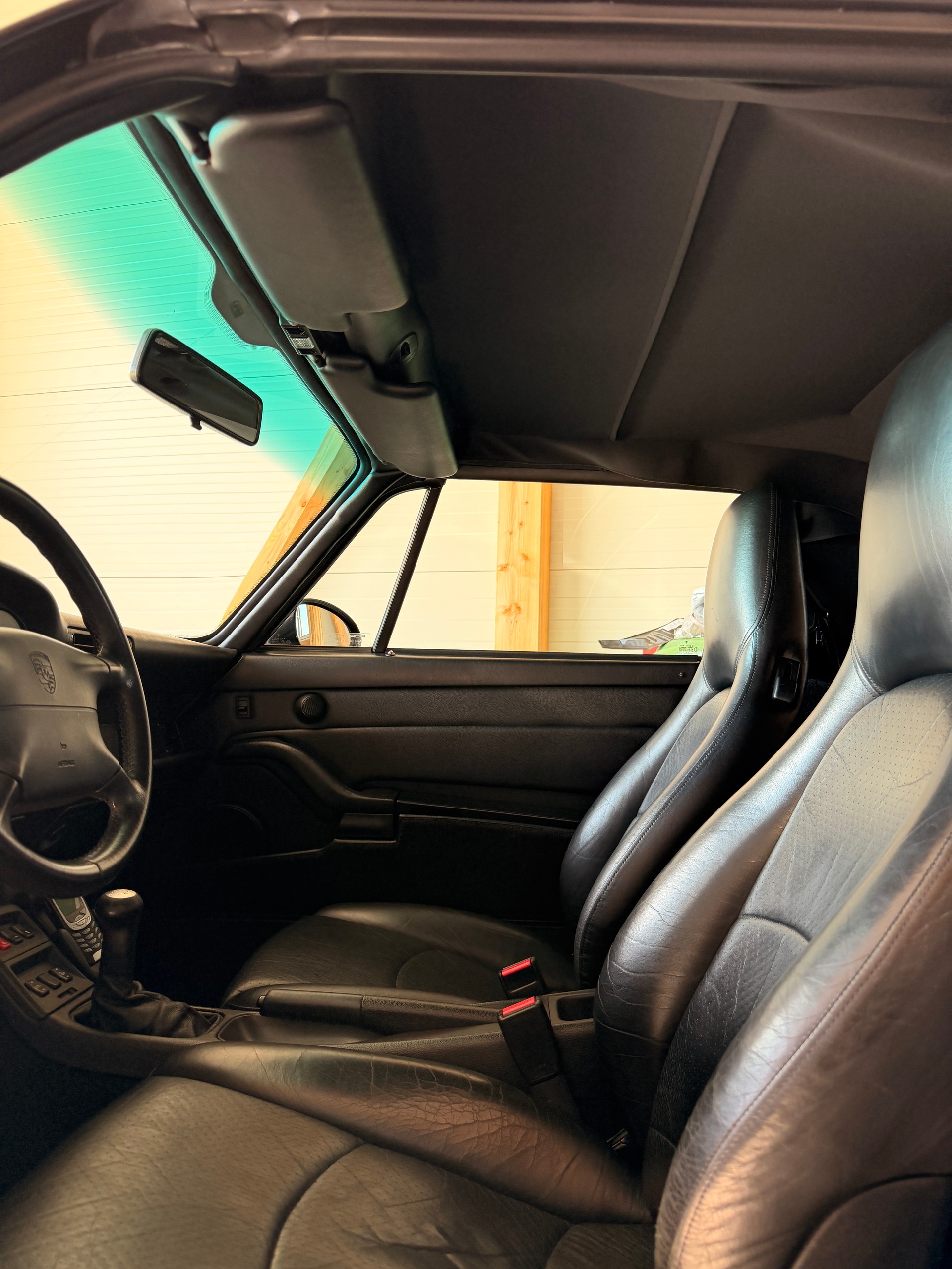 PORSCHE 911 Carrera Cabrio-image-15