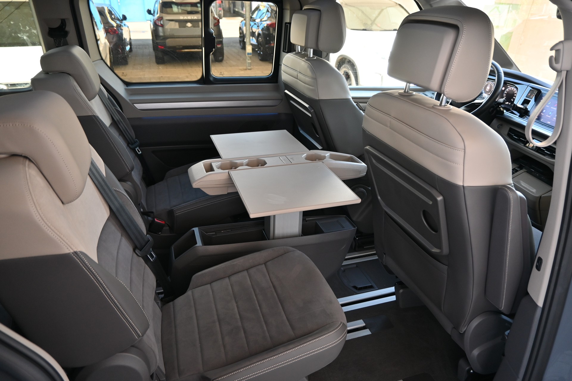 VW Multivan 2.0 TDI Style DSG Lang 7-Plätzer + AHK 2000kg-image-18