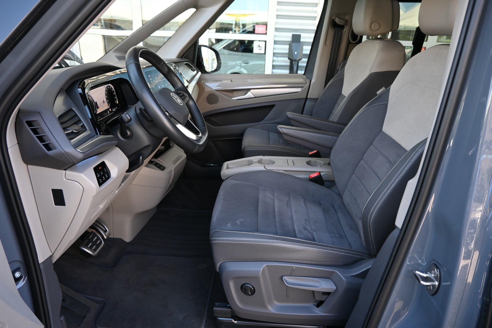 VW Multivan 2.0 TDI Style DSG Lang 7-Plätzer + AHK 2000kg-image-10