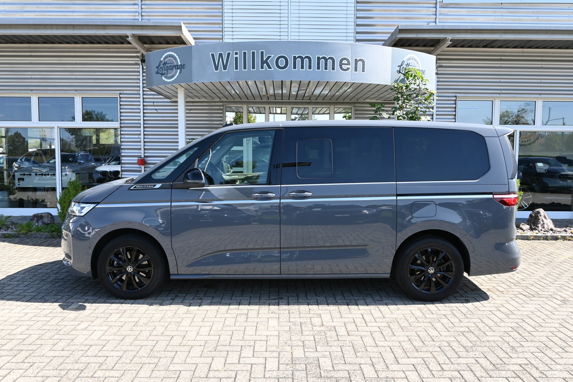 VW Multivan 2.0 TDI Style DSG Lang 7-Plätzer + AHK 2000kg-image-4