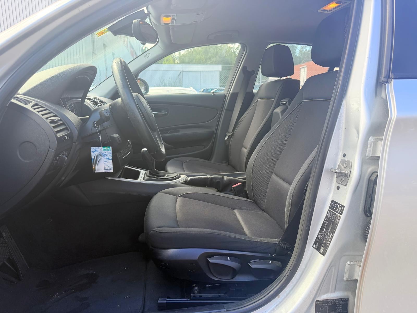 BMW 120i AccessPlus Steptronic-image-9