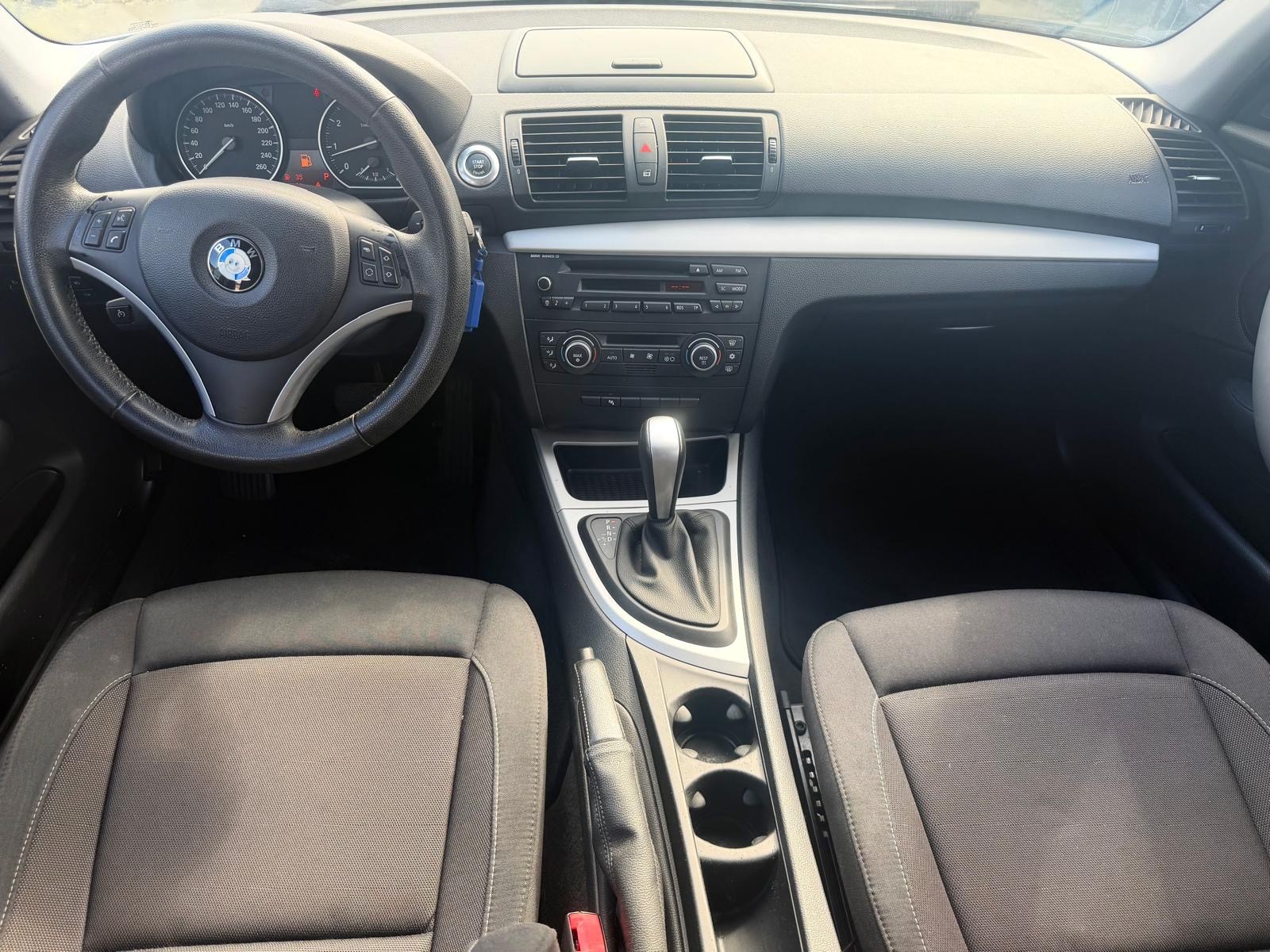 BMW 120i AccessPlus Steptronic-image-11