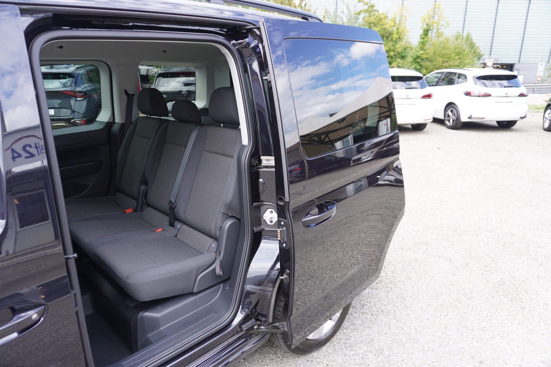 VW Caddy 2.0 TDI 4Motion-image-11