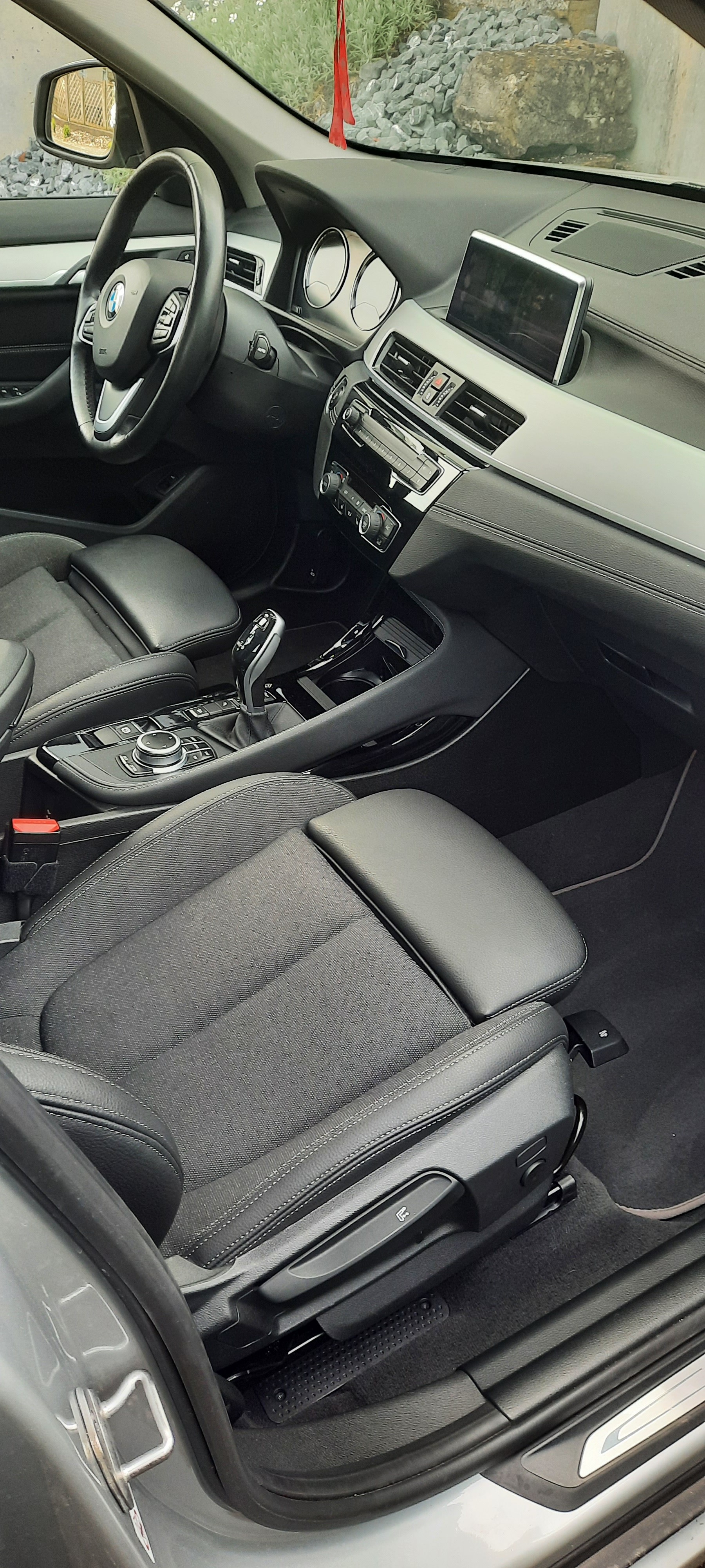 BMW X1 xDrive 18d Sport Line Steptronic-image-4