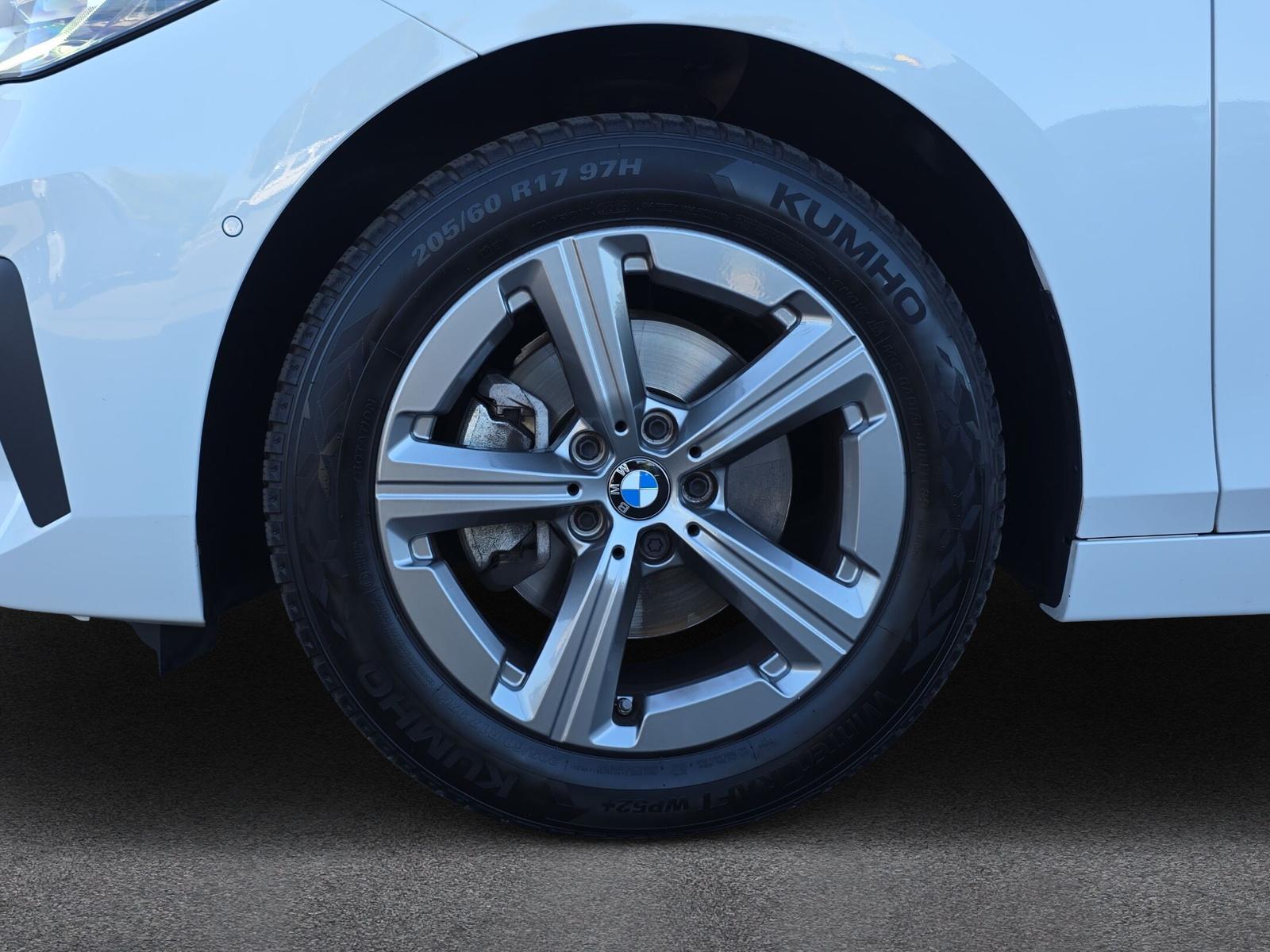 BMW 218i Active Tourer U06 (CH)-image-9