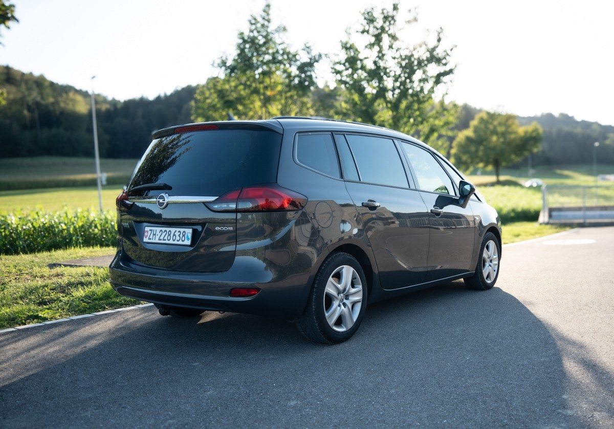 OPEL 1.6 CDTI 136 eF Cosmo S/S-image-1