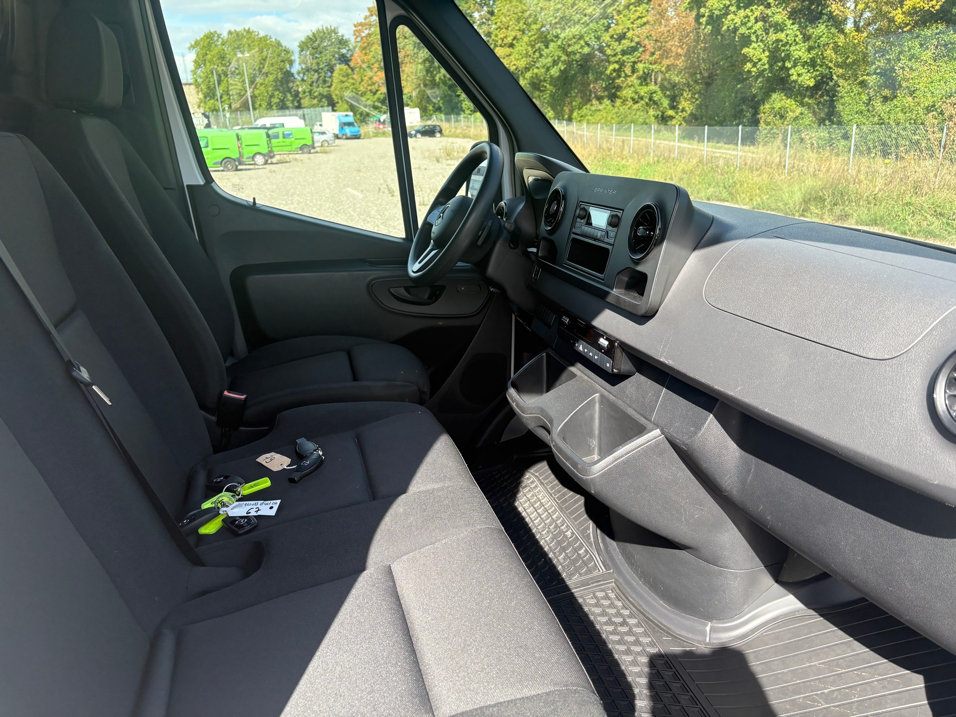 MERCEDES-BENZ eSprinter 312 47kWh Standard-image-8