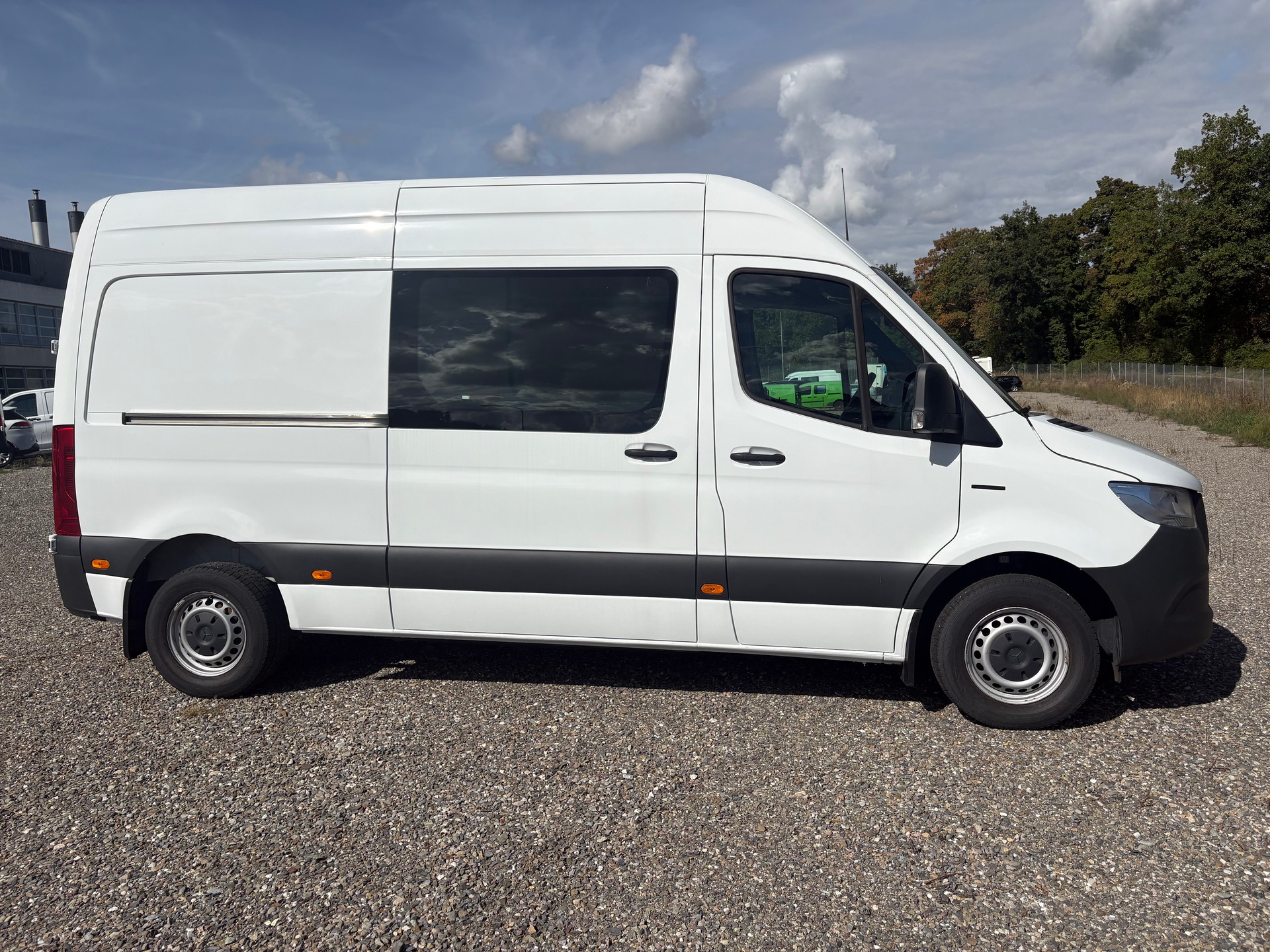 MERCEDES-BENZ eSprinter 312 47kWh Standard-image-3