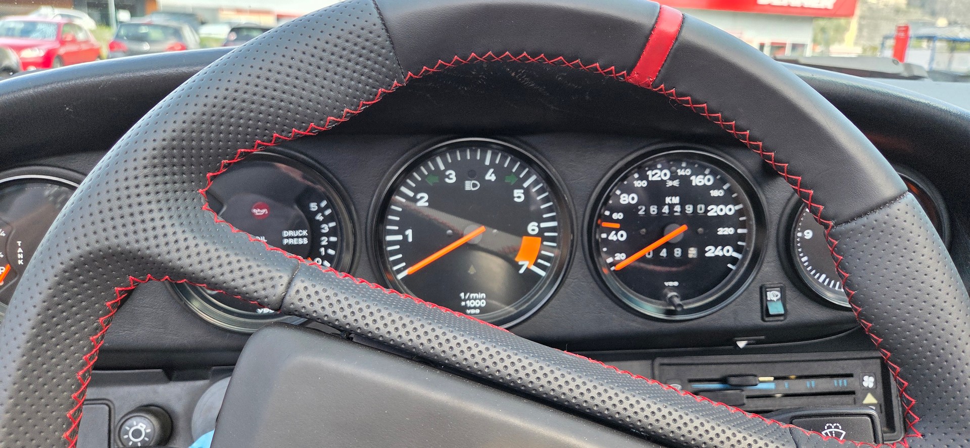PORSCHE 3.2 Carrera-image-11