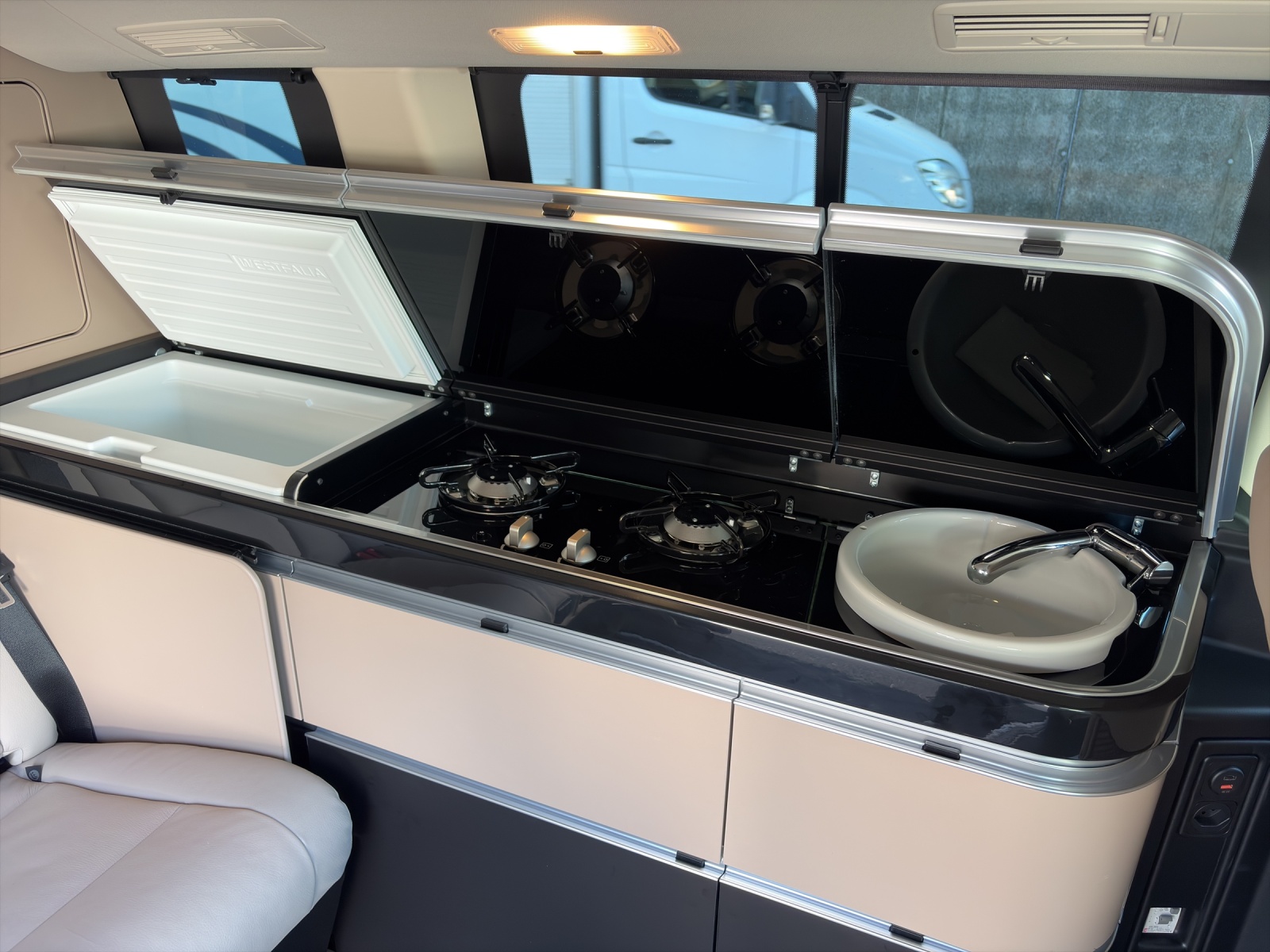 MERCEDES-BENZ Marco Polo 300 d 4M Automat-image-12