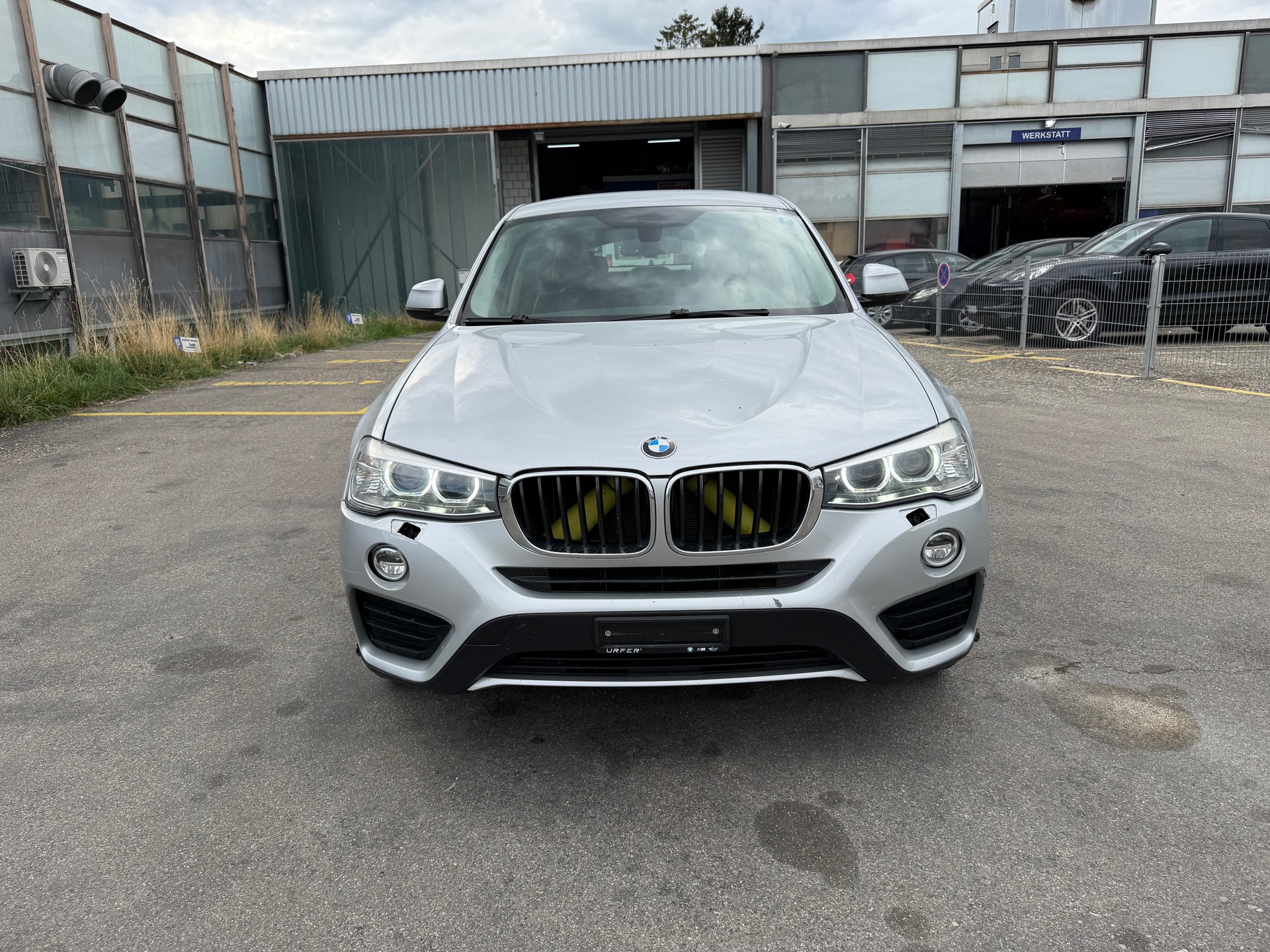 BMW X4 xDrive 20i xLine Steptronic-image-2