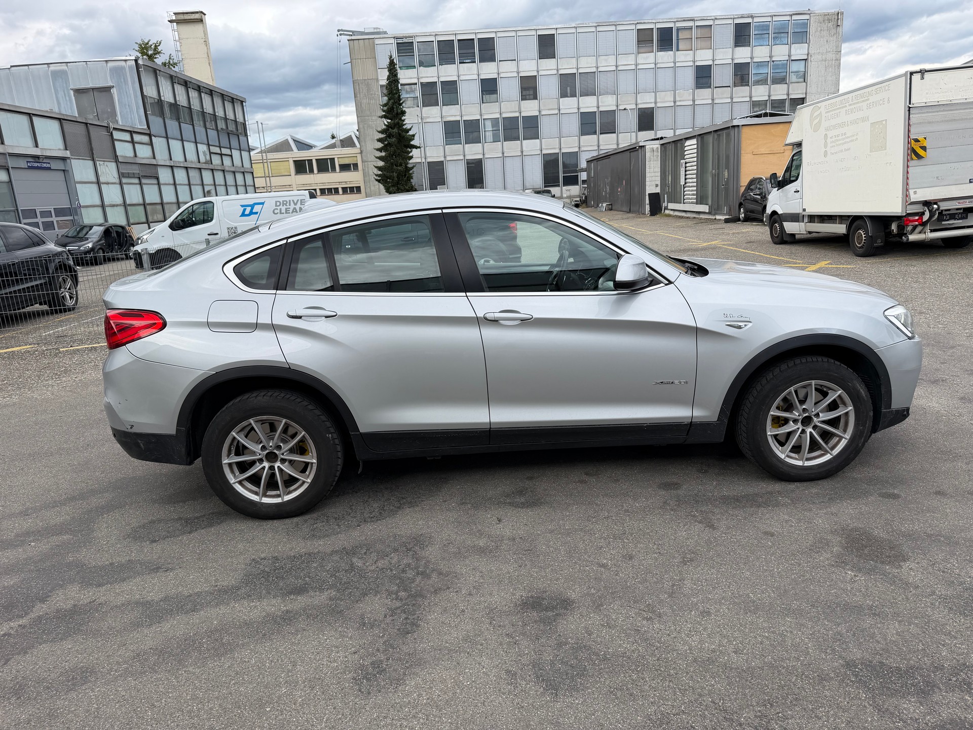 BMW X4 xDrive 20i xLine Steptronic-image-7