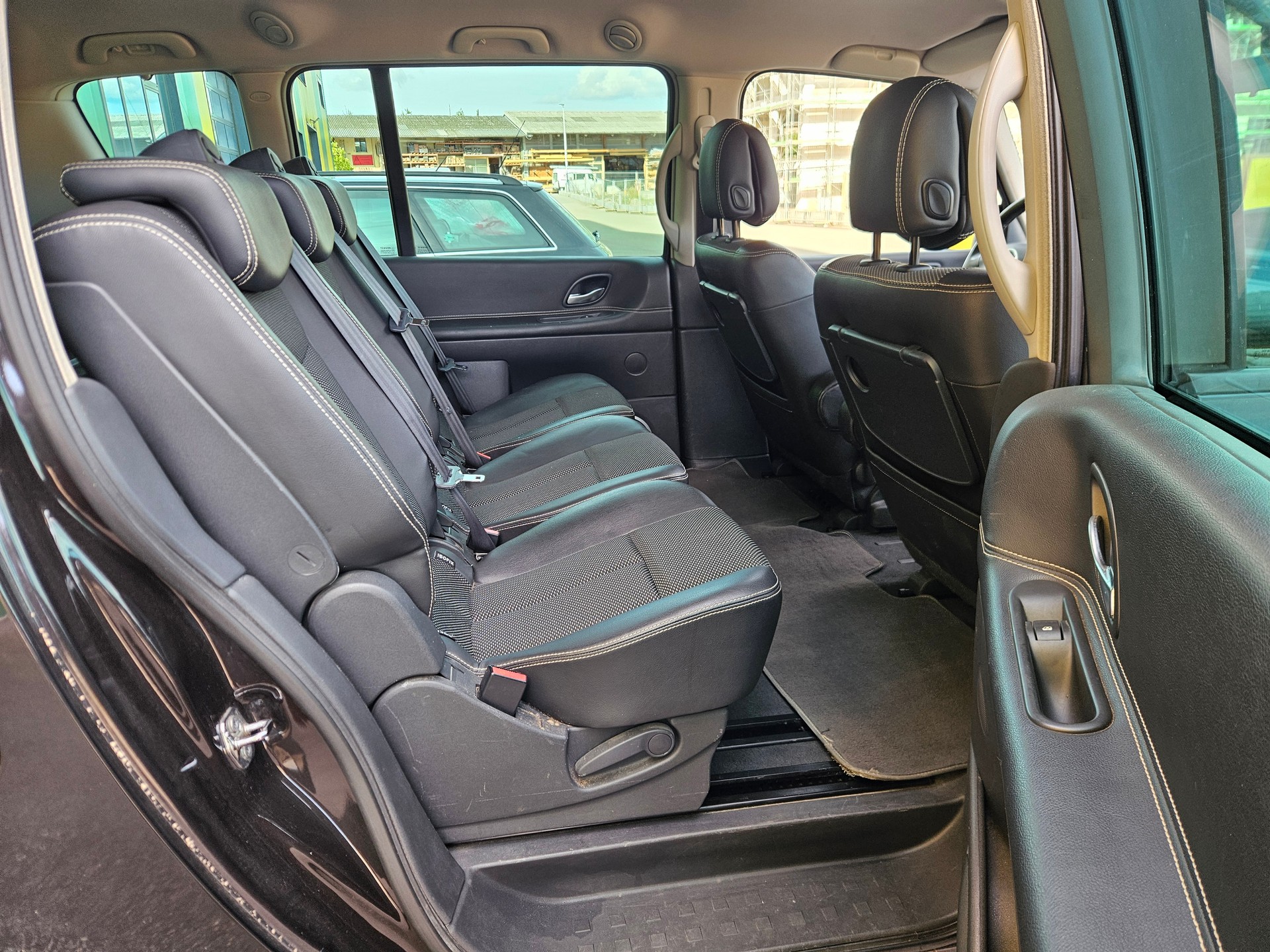 RENAULT Espace 2.0 dCi Dynamique-image-13