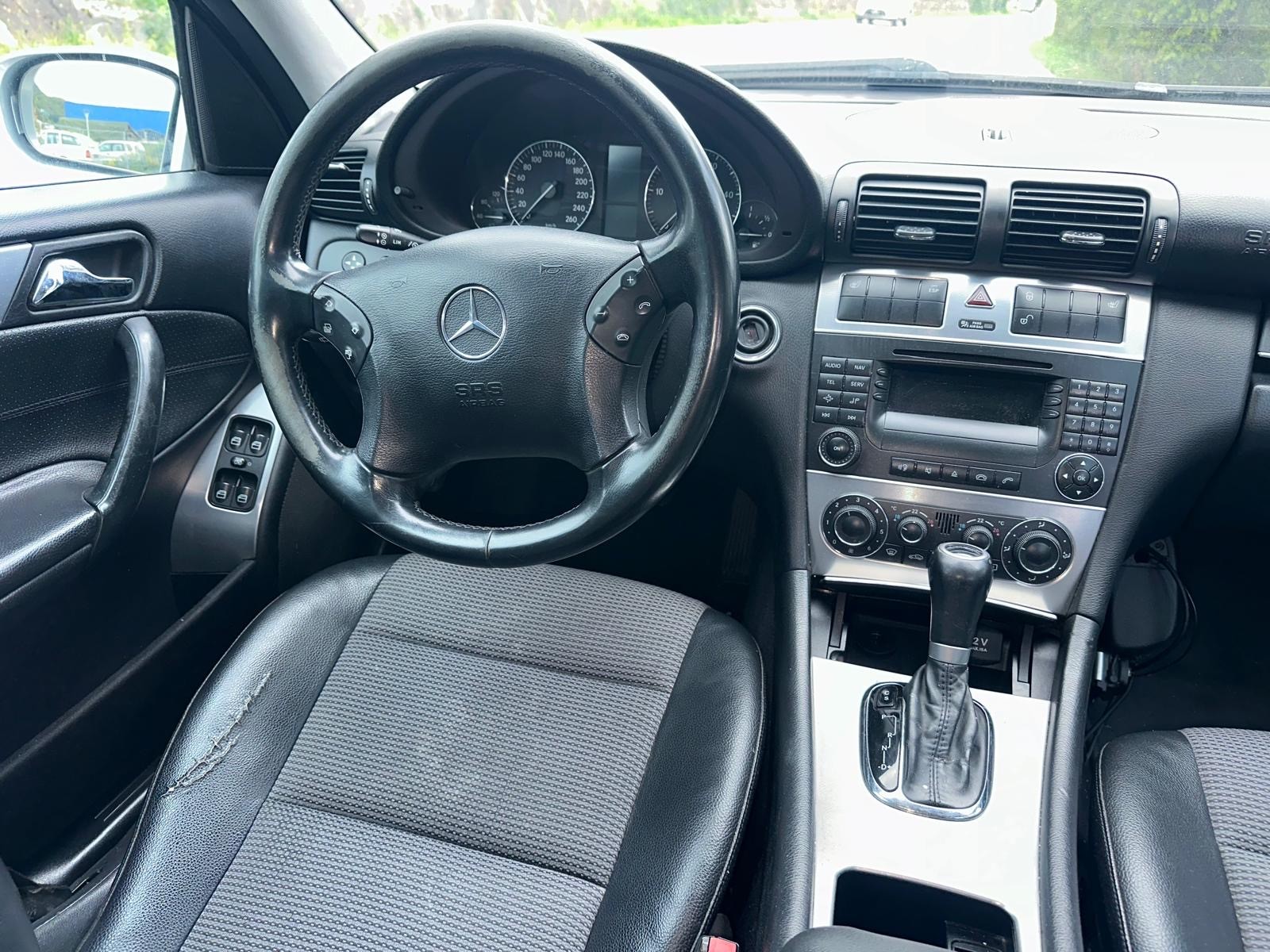 MERCEDES-BENZ C 220 CDI Elégance-image-7