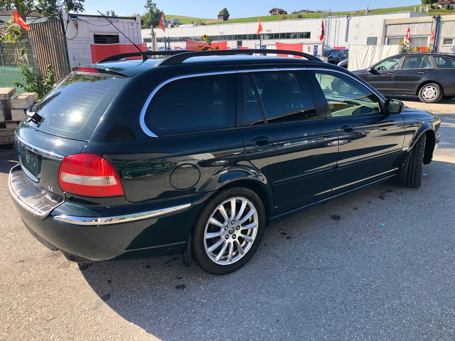 JAGUAR X-Type Estate 3.0 V6 Traction4 Executive-image-3