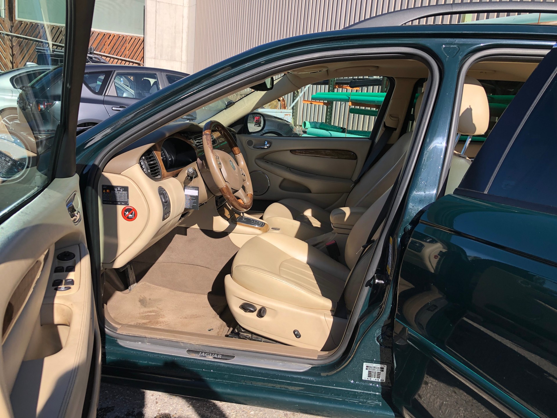 JAGUAR X-Type Estate 3.0 V6 Traction4 Executive-image-6