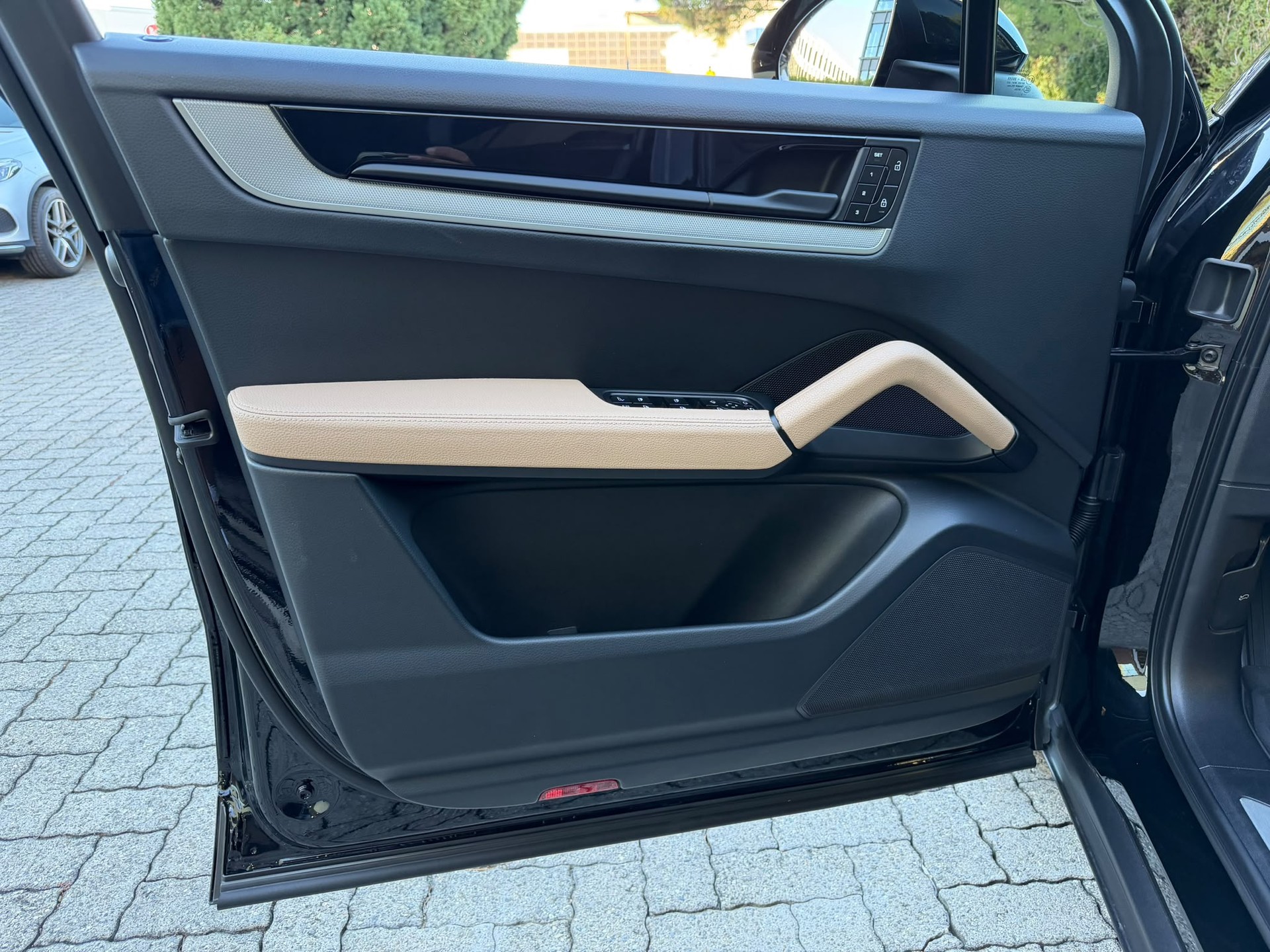 PORSCHE Cayenne Coupé E-Hybrid Tiptronic-image-21