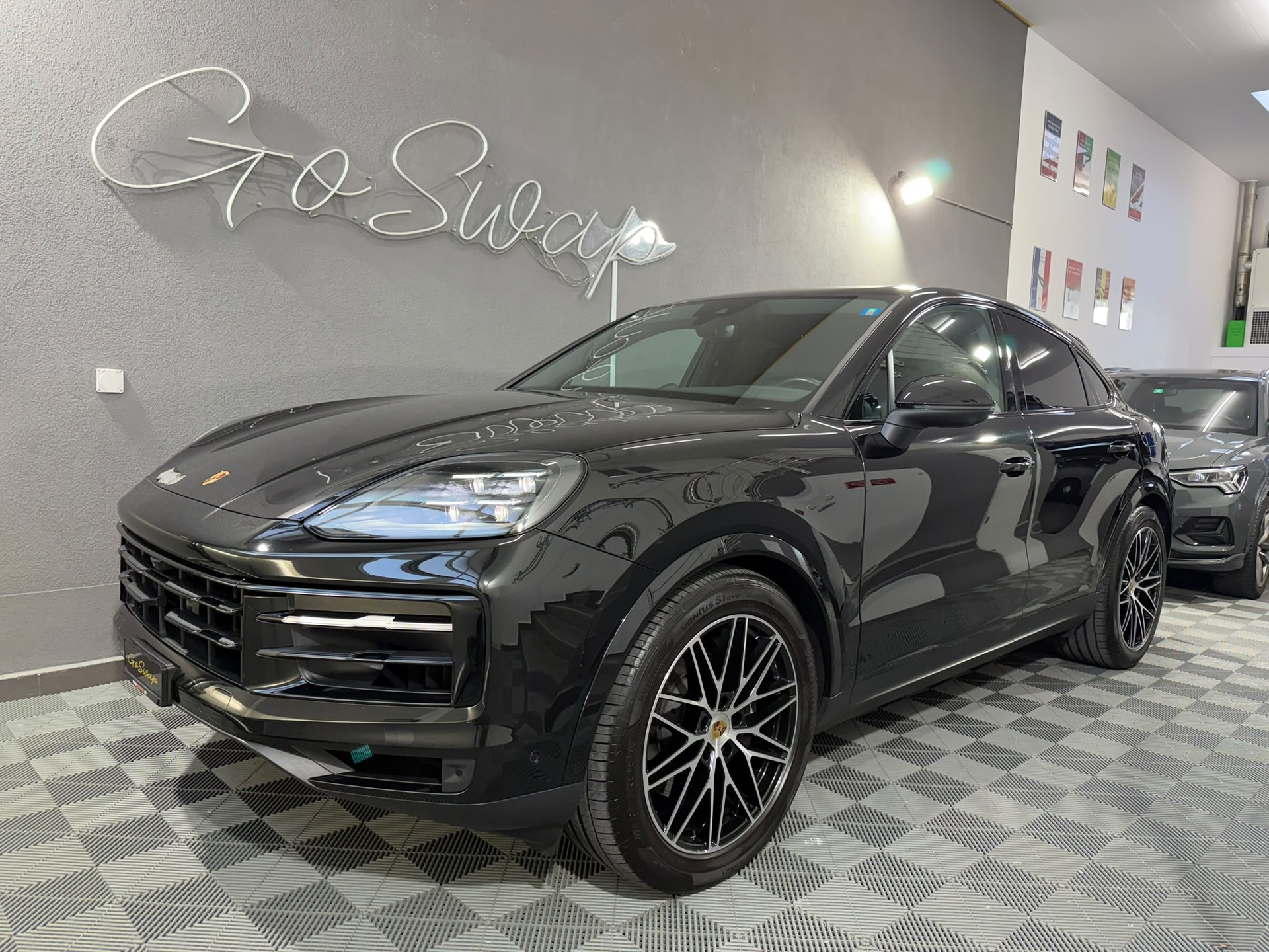 PORSCHE Cayenne Coupé E-Hybrid Tiptronic-image-0