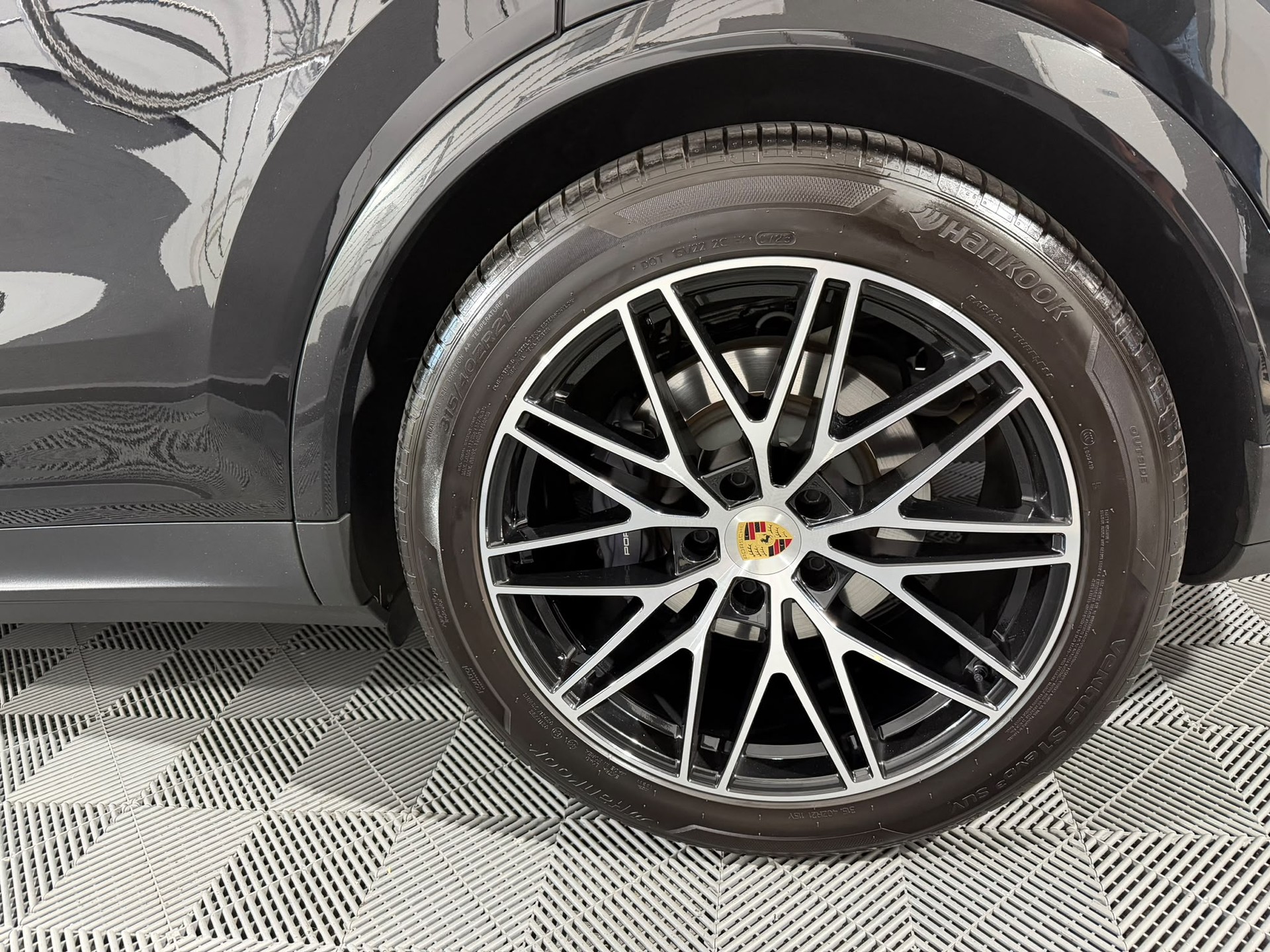 PORSCHE Cayenne Coupé E-Hybrid Tiptronic-image-24