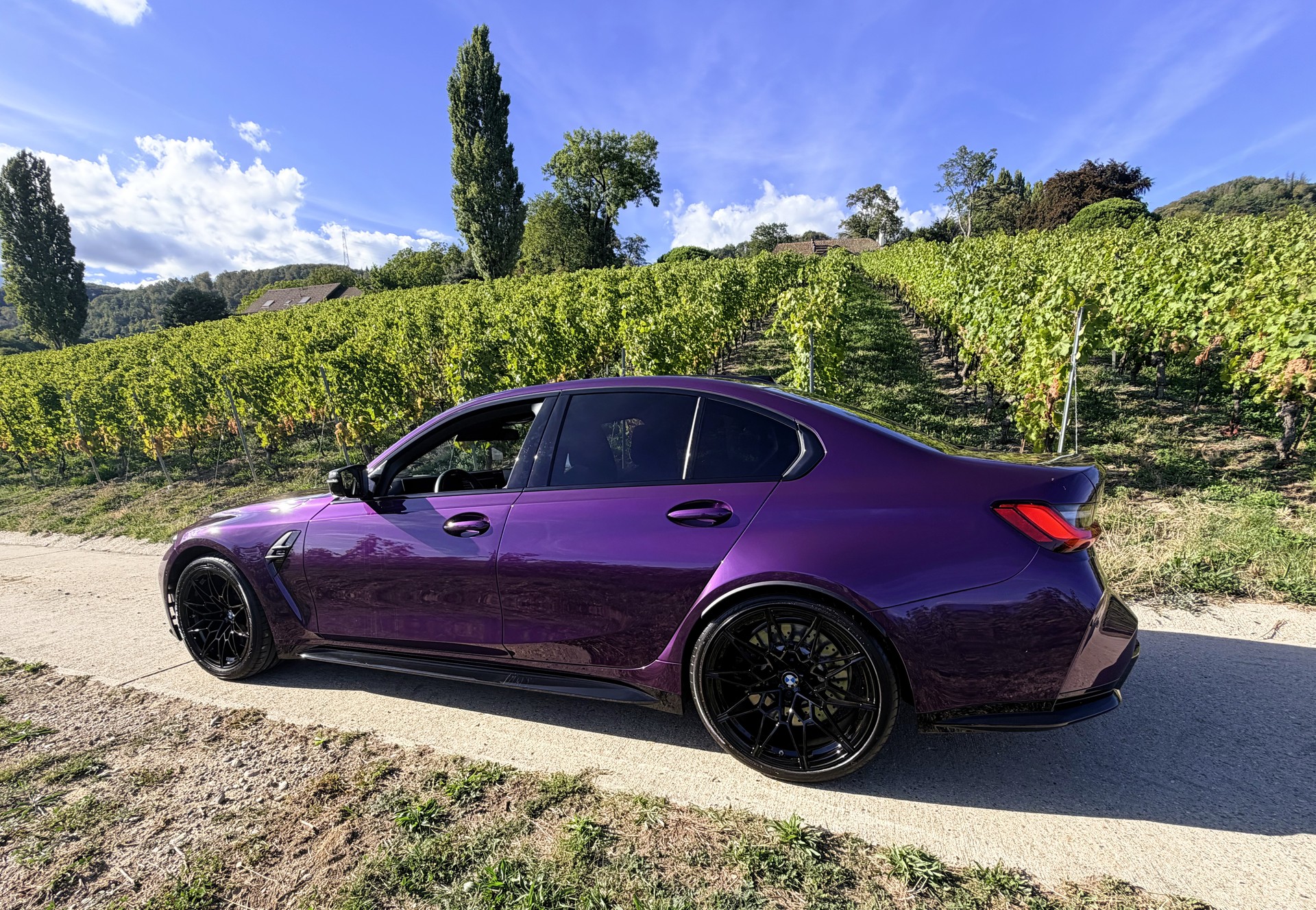 BMW M3 Competition M xDrive-image-11