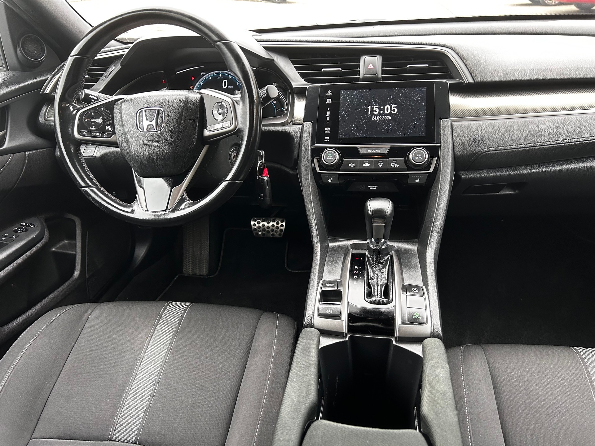 HONDA Civic 1.0 VTEC Comfort CVT-image-9