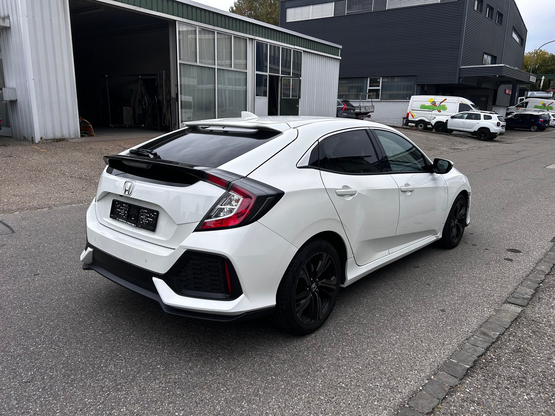 HONDA Civic 1.0 VTEC Comfort CVT-image-4