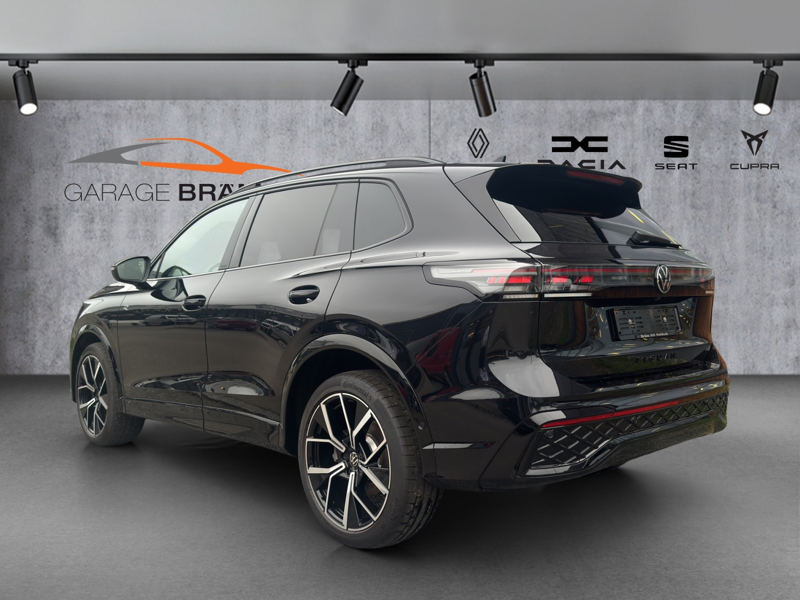 VW Tiguan 2.0 TSI DSG R-Line 4Motion-image-3