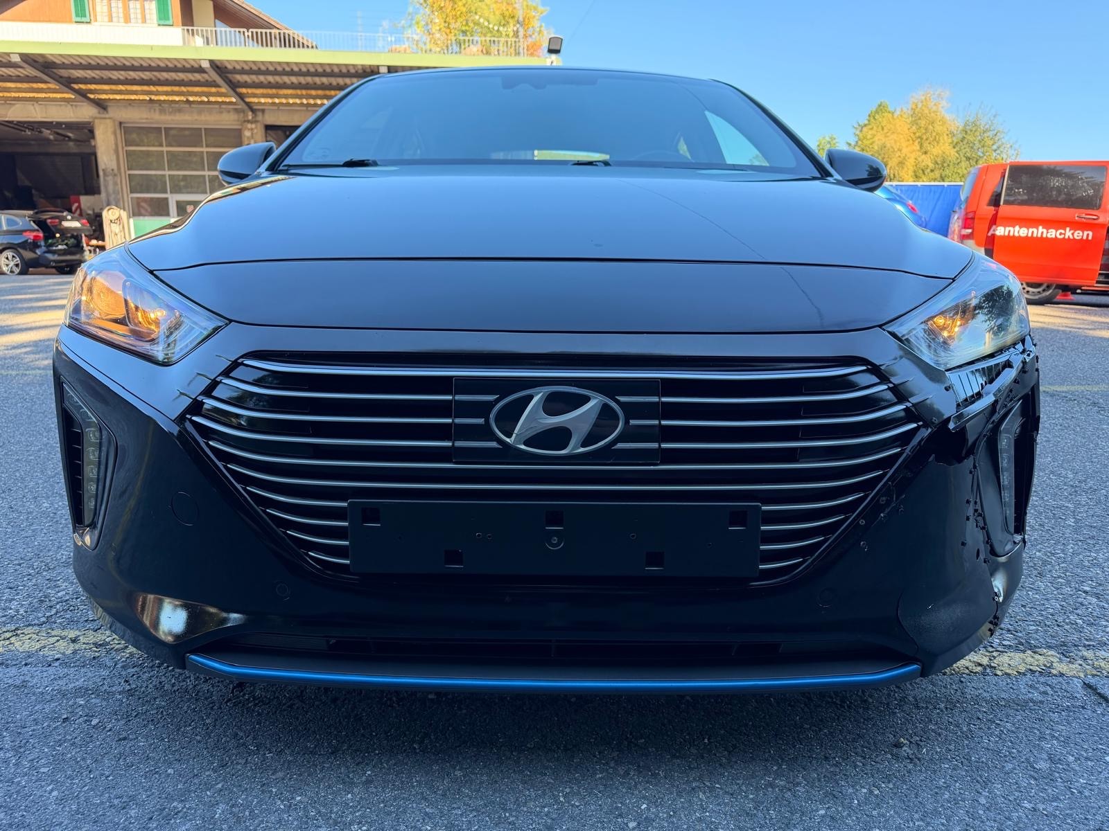 HYUNDAI Ioniq 1.6 GDi HEV Amplia DCT MFK-image-7
