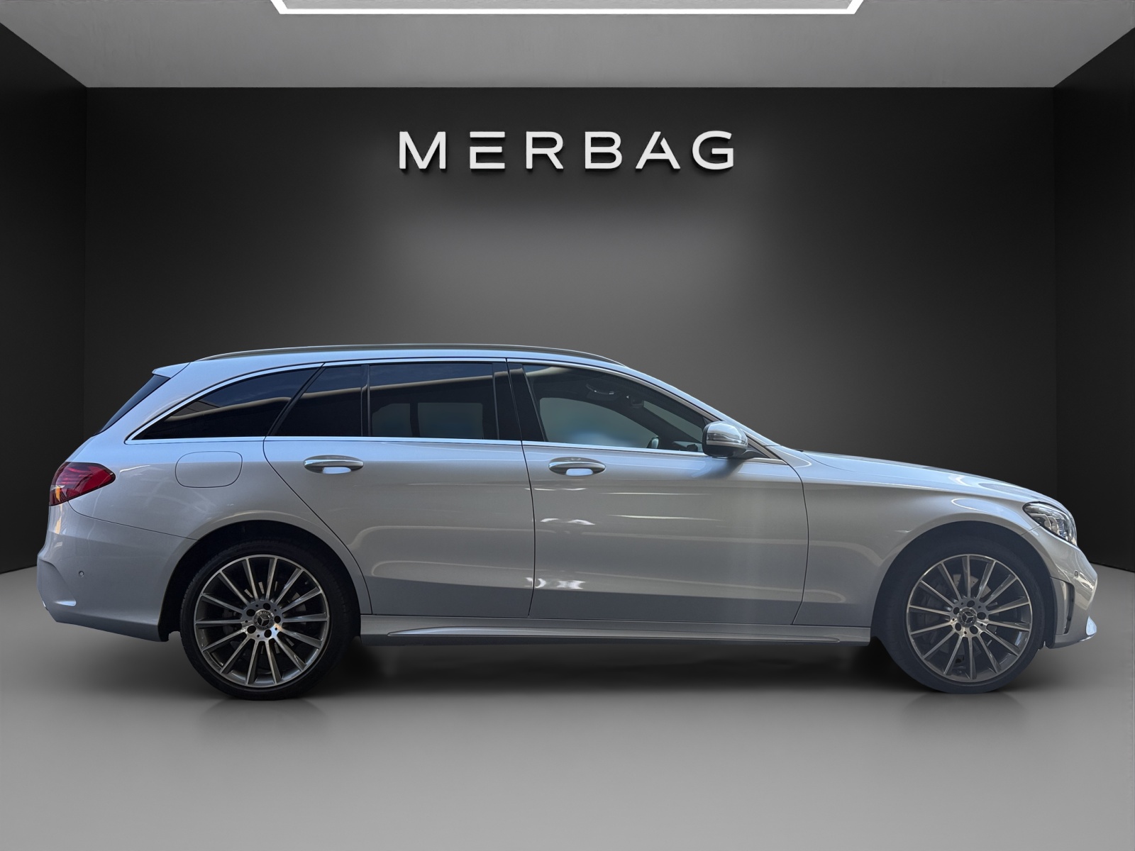 MERCEDES-BENZ C 400 AMG Line 4Matic 9G-Tronic-image-3