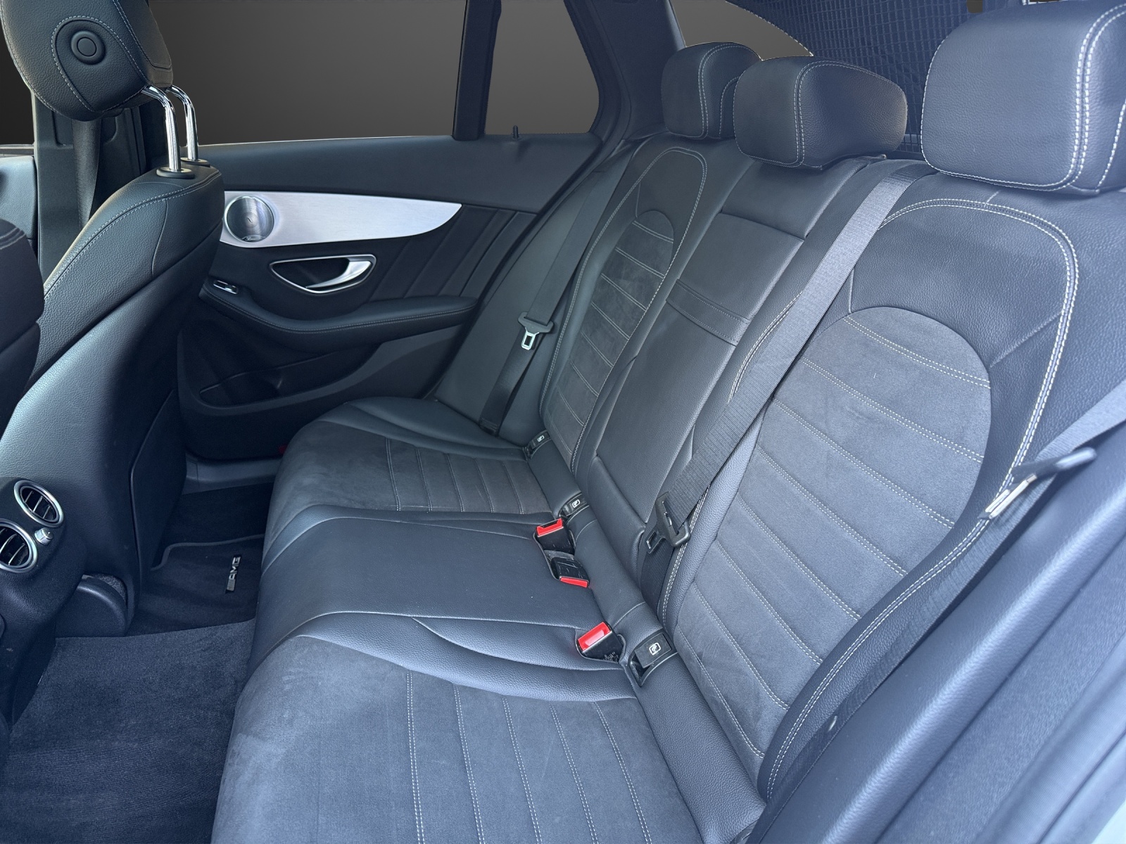MERCEDES-BENZ C 400 AMG Line 4Matic 9G-Tronic-image-12
