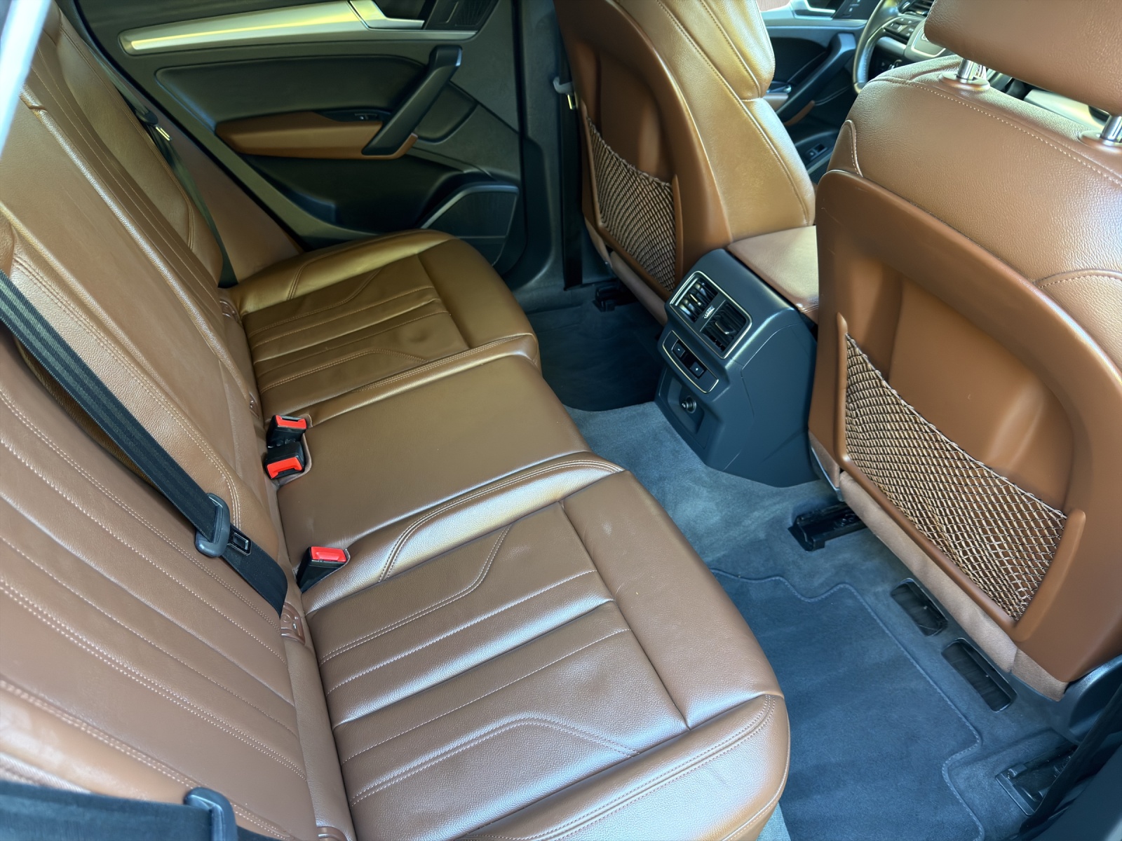 AUDI Q5 40 TDI sport quattro S-tronic-image-13