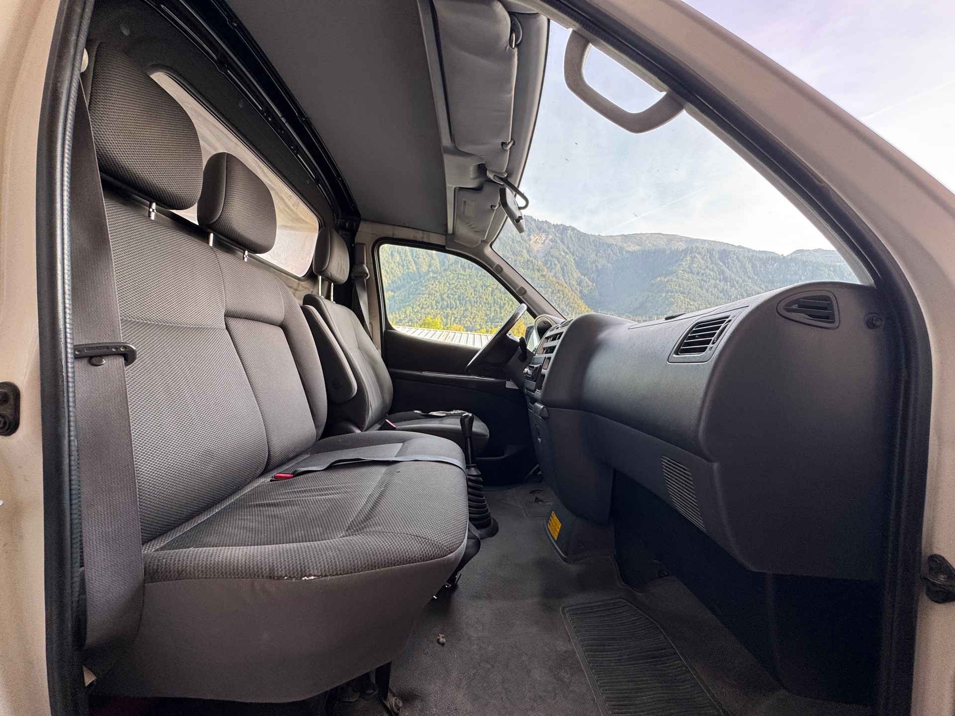 TOYOTA Hiace D-4D Kombi/Werk 4WD-image-9