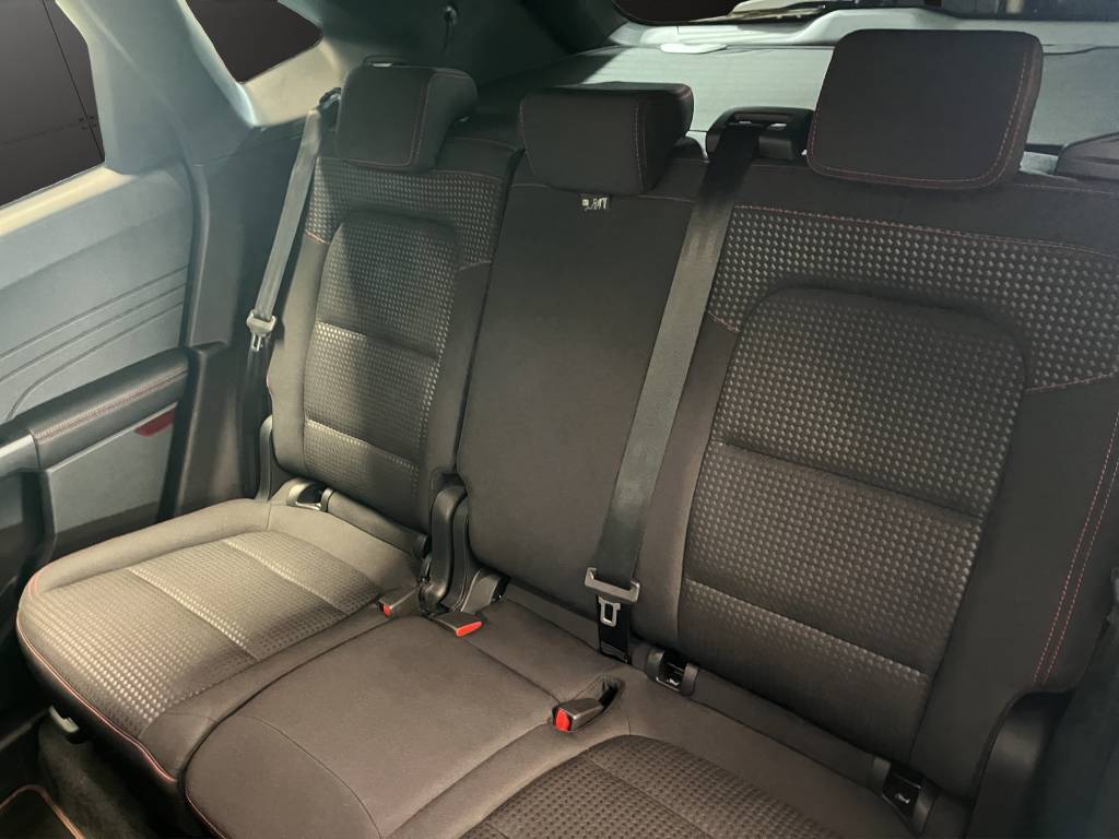 FORD Kuga 2.5 FHEV ST-Line 4WD-image-8