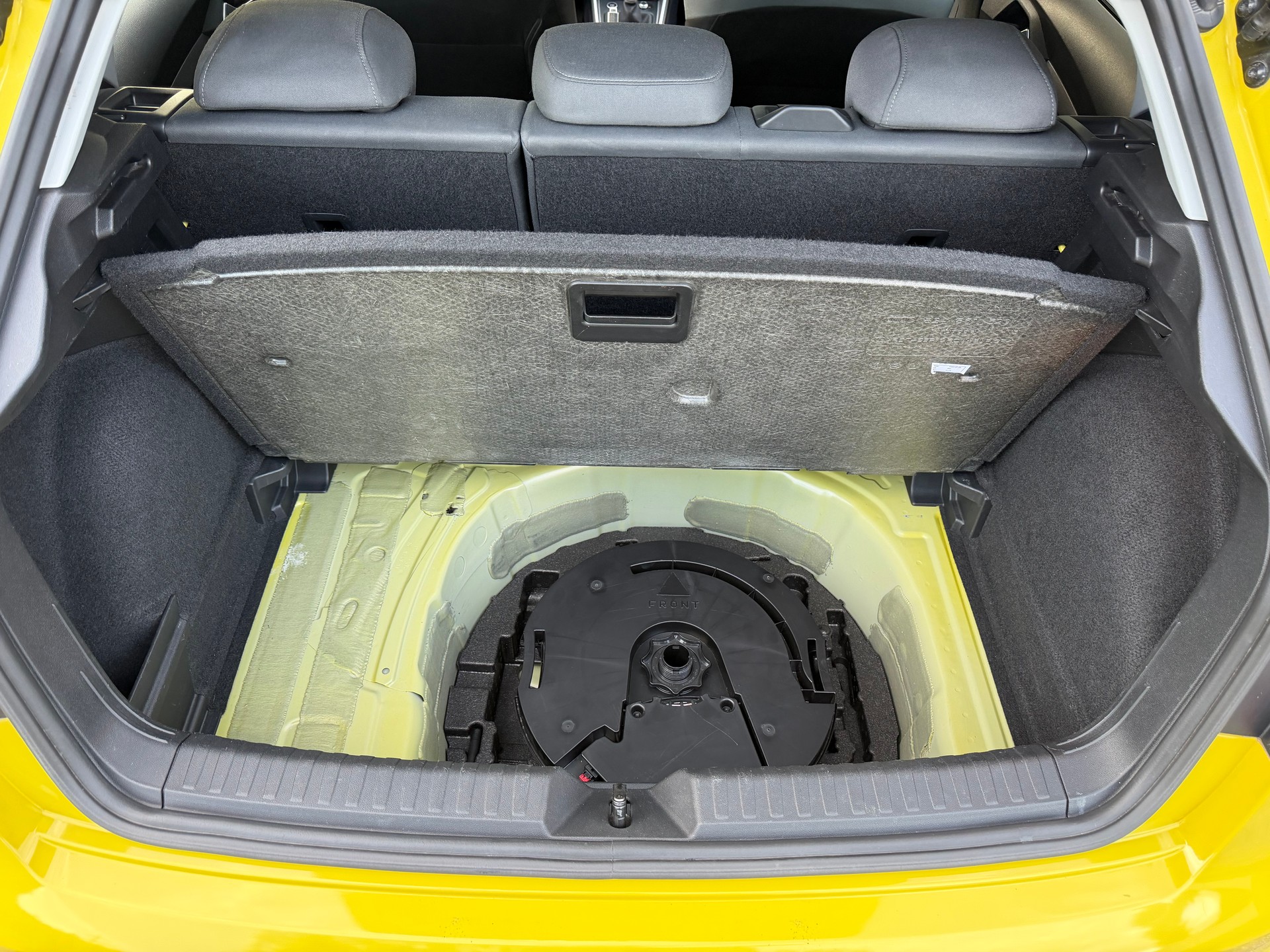 AUDI A1 "SPORTBACK" 30 TFSI 6 GANG SPORT GETRIEBE. VOLL OPTIONEN.CH WAGEN. NEUE 18" ALU RÄDER + WINTERRÄDER. NETTO PREIS 14`900.- !!-image-30
