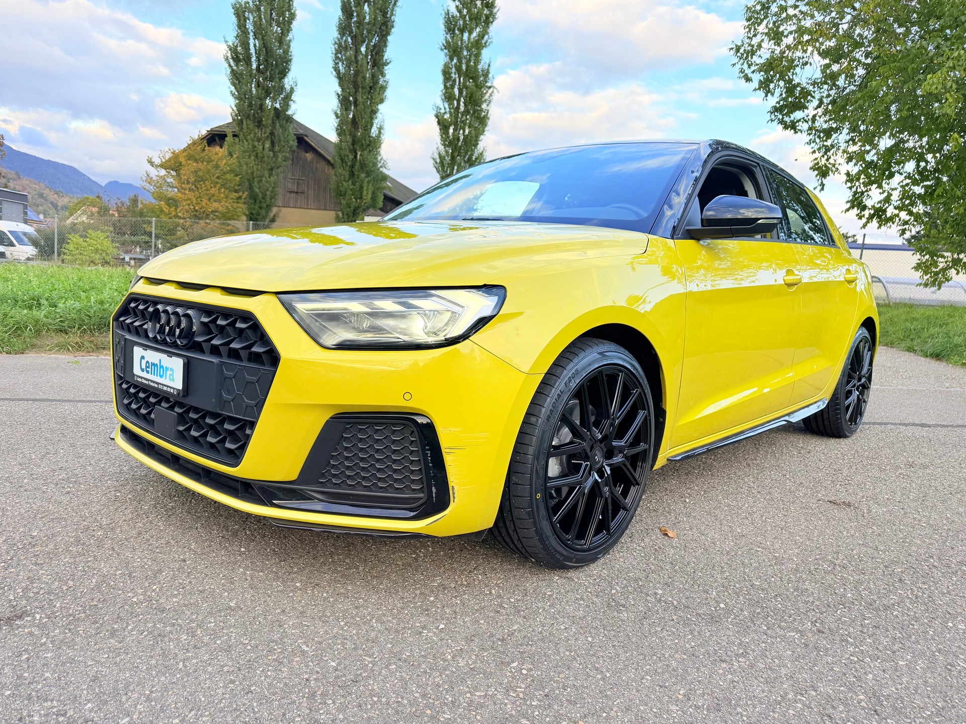 AUDI A1 "SPORTBACK" 30 TFSI 6 GANG SPORT GETRIEBE. VOLL OPTIONEN.CH WAGEN. NEUE 18" ALU RÄDER + WINTERRÄDER. NETTO PREIS 14`900.- !!-image-1