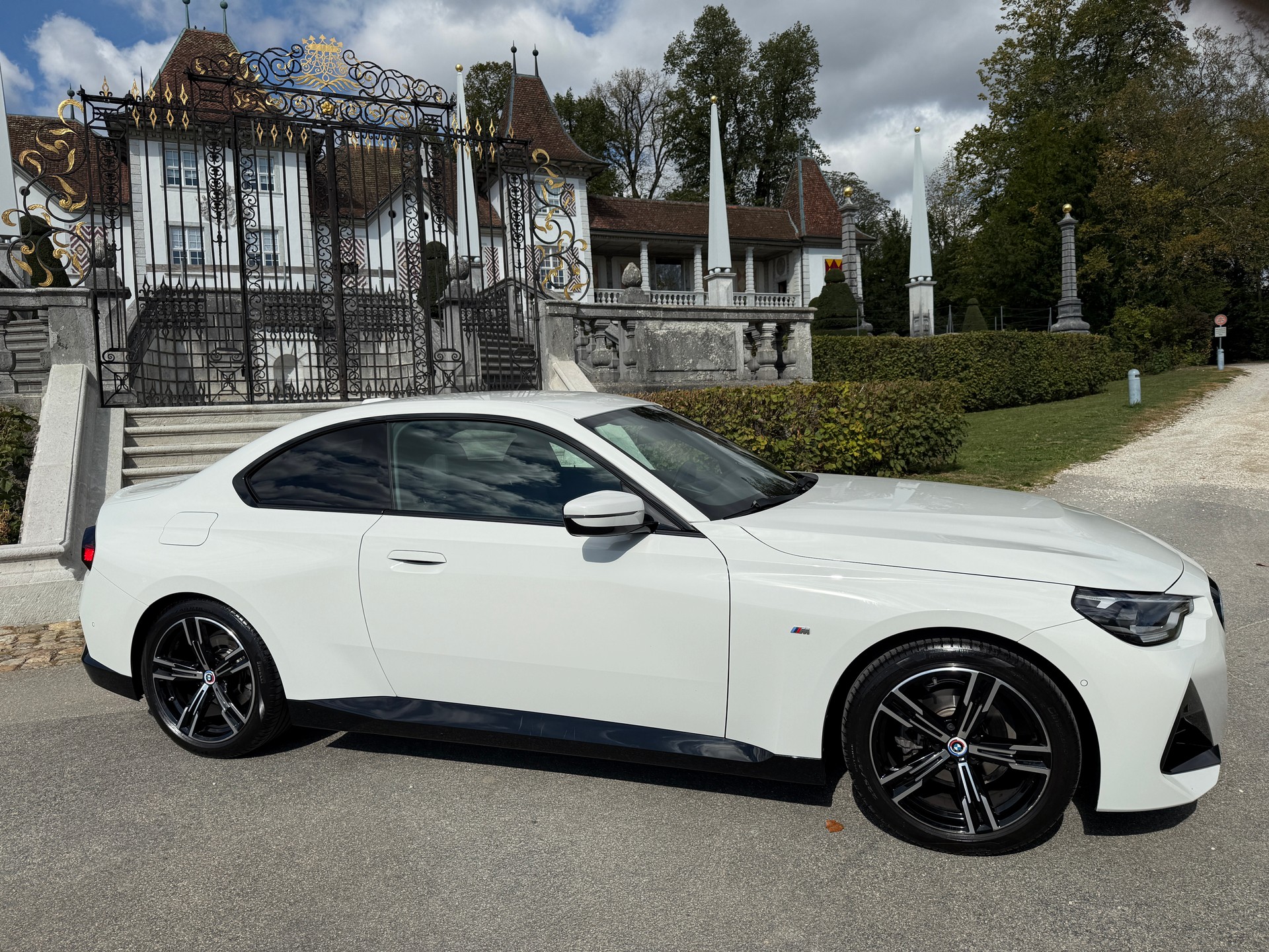 BMW 218i M Sport Coupé-image-1