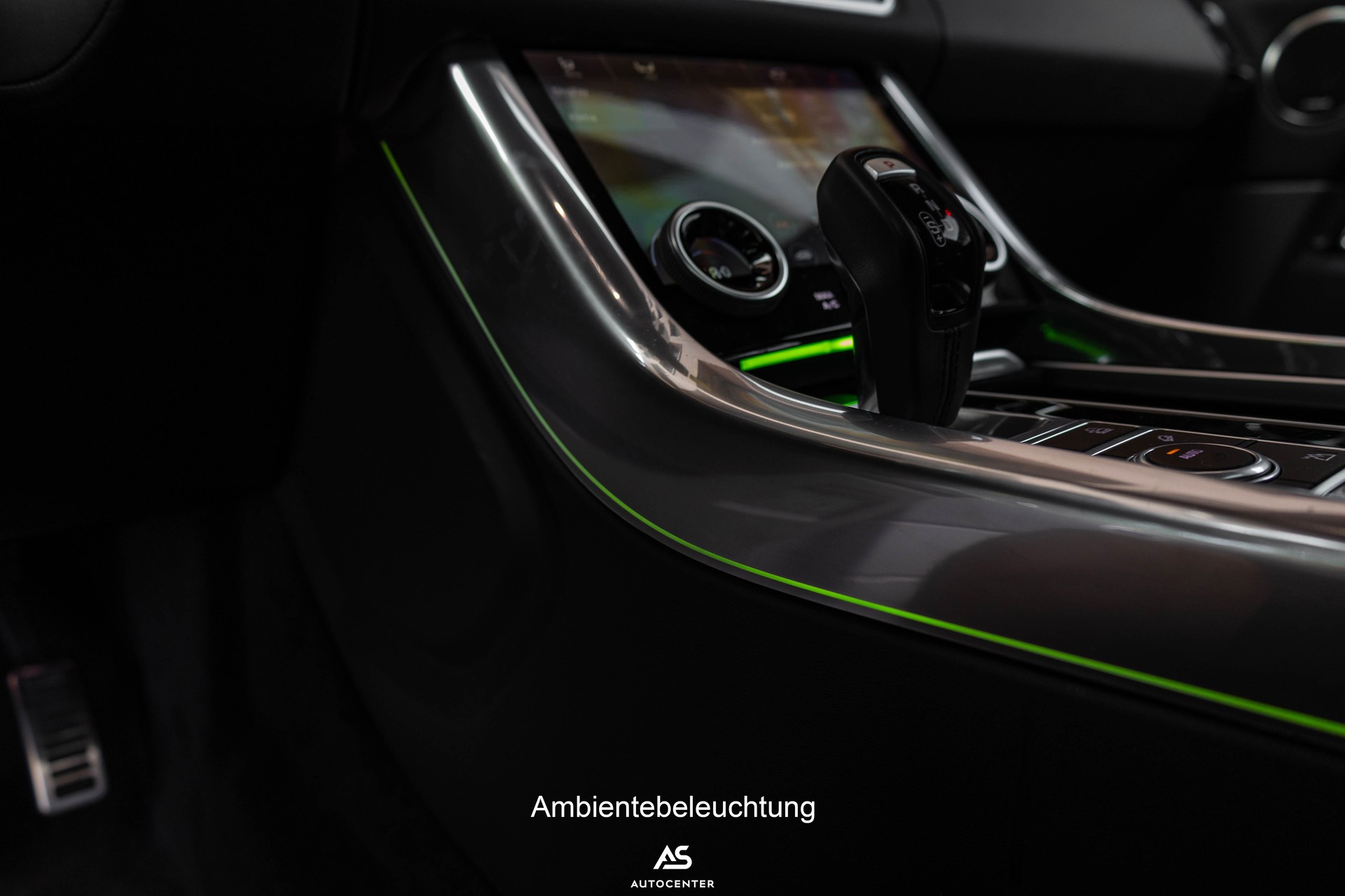 LAND ROVER Range Rover Sport P525 V8 S/C HSE Dynamic BLACK-PACK (CH) Standheizung | AHK 3.5t | Assistenzpaket | HUD-image-1